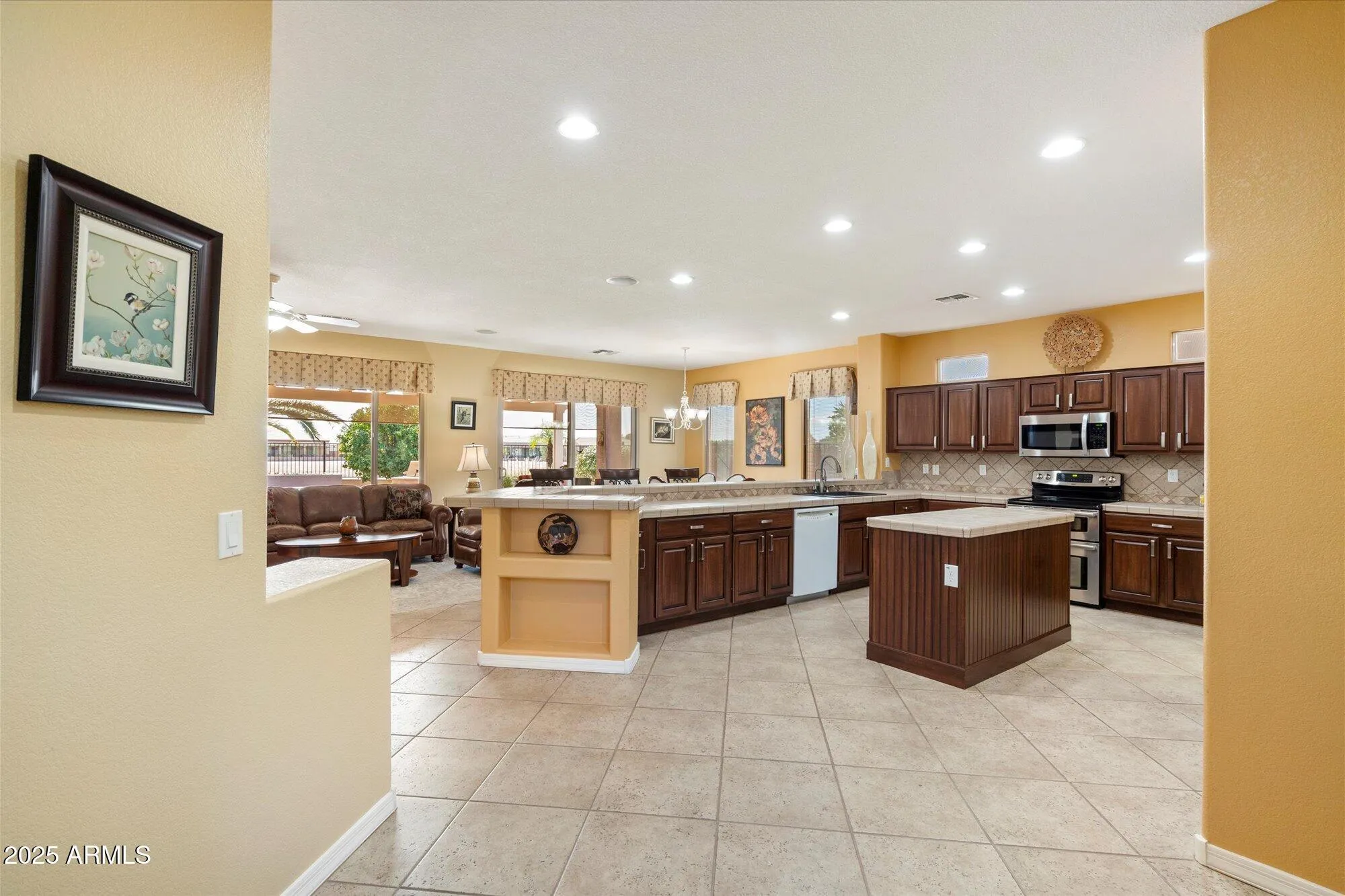 Property Slideshow image 8 of 34 | 3511 e firestone dr, Chandler, AZ, 85249