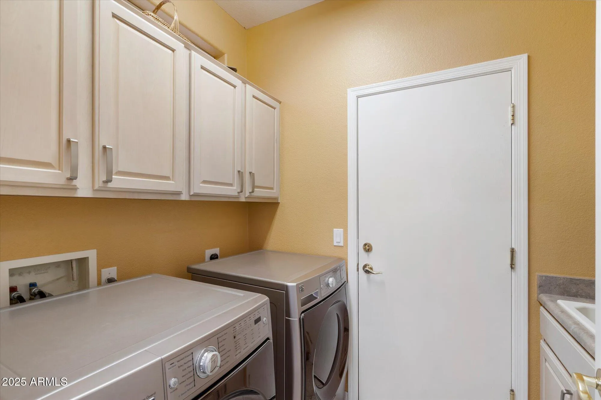 Property Slideshow image 27 of 34 | 3511 e firestone dr, Chandler, AZ, 85249