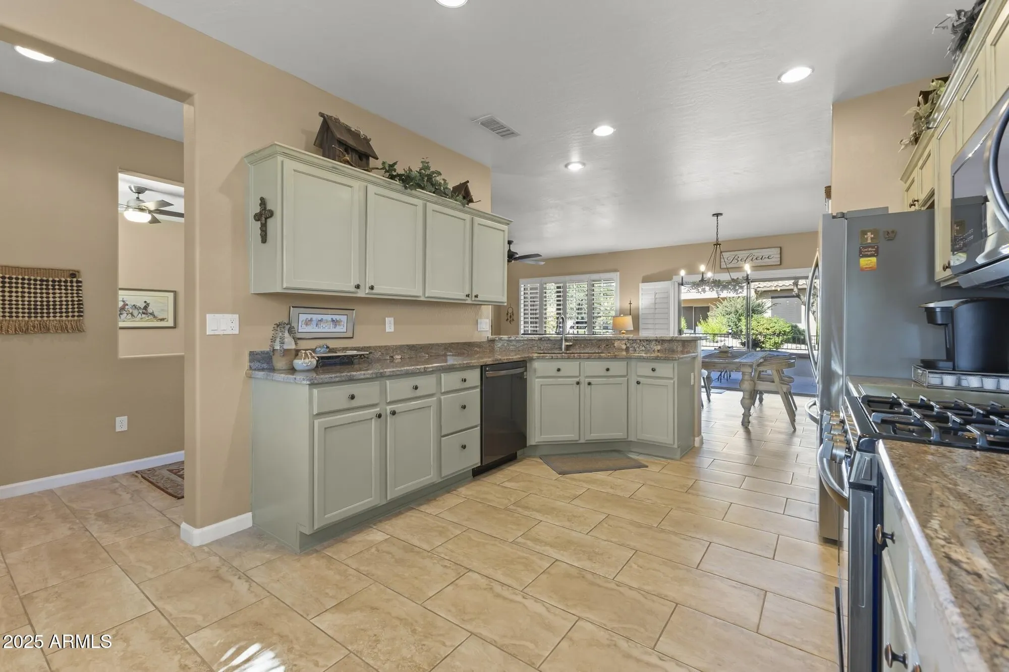 Property Slideshow image 13 of 40 | 17824 w calistoga dr, Surprise, AZ, 85387
