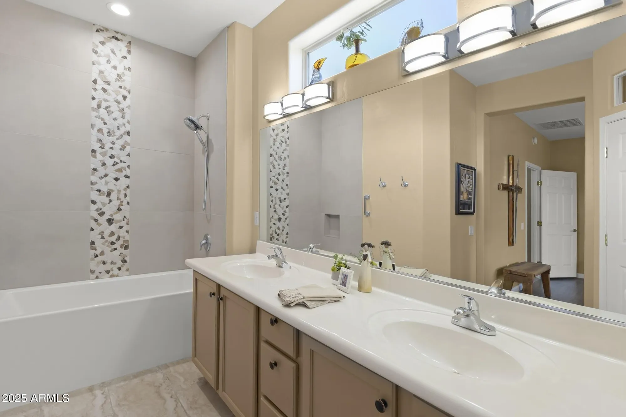 Property Slideshow image 20 of 40 | 17824 w calistoga dr, Surprise, AZ, 85387