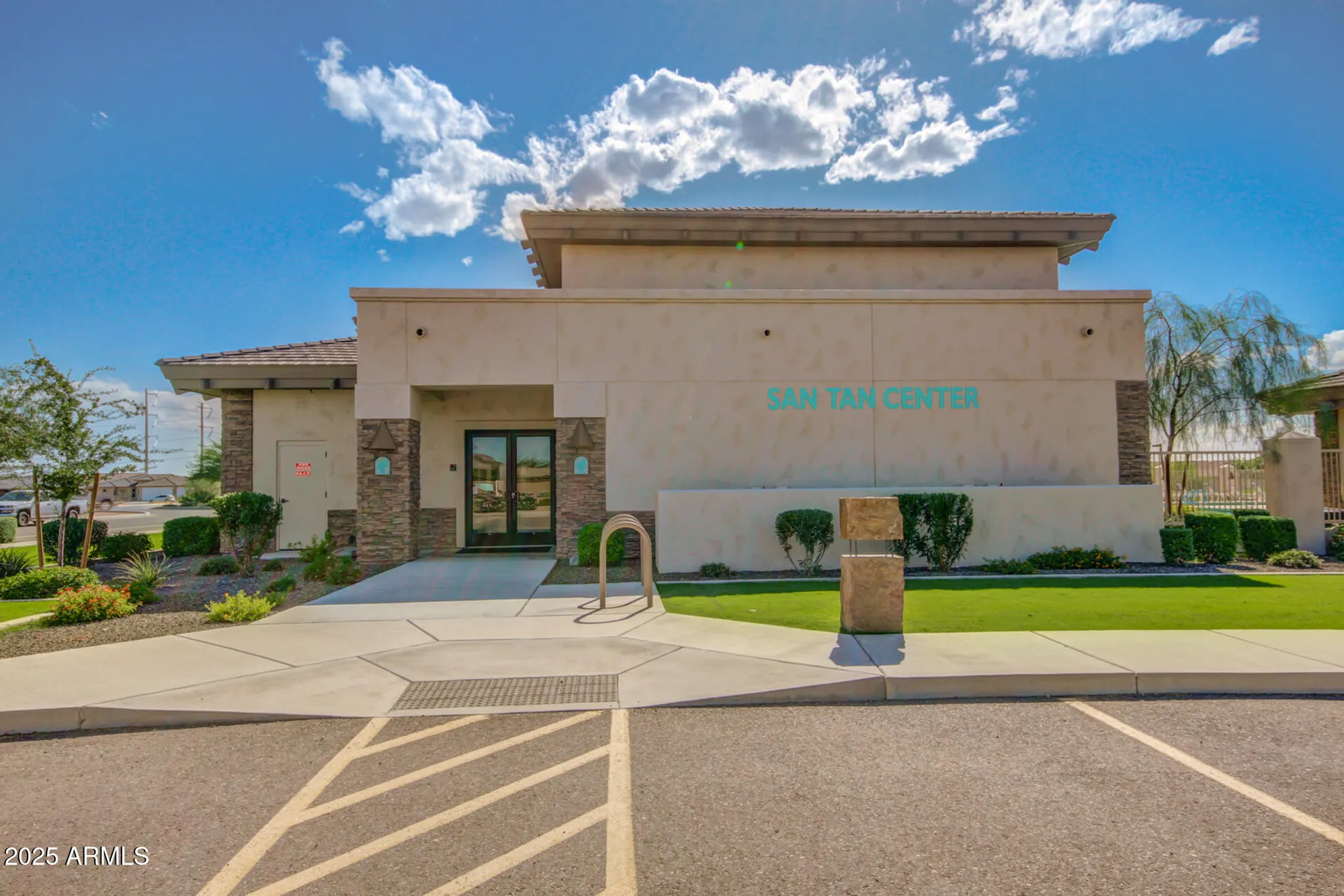 Property Slideshow image 32 of 60 | 11250 e kilarea ave 214, Mesa, AZ, 85209