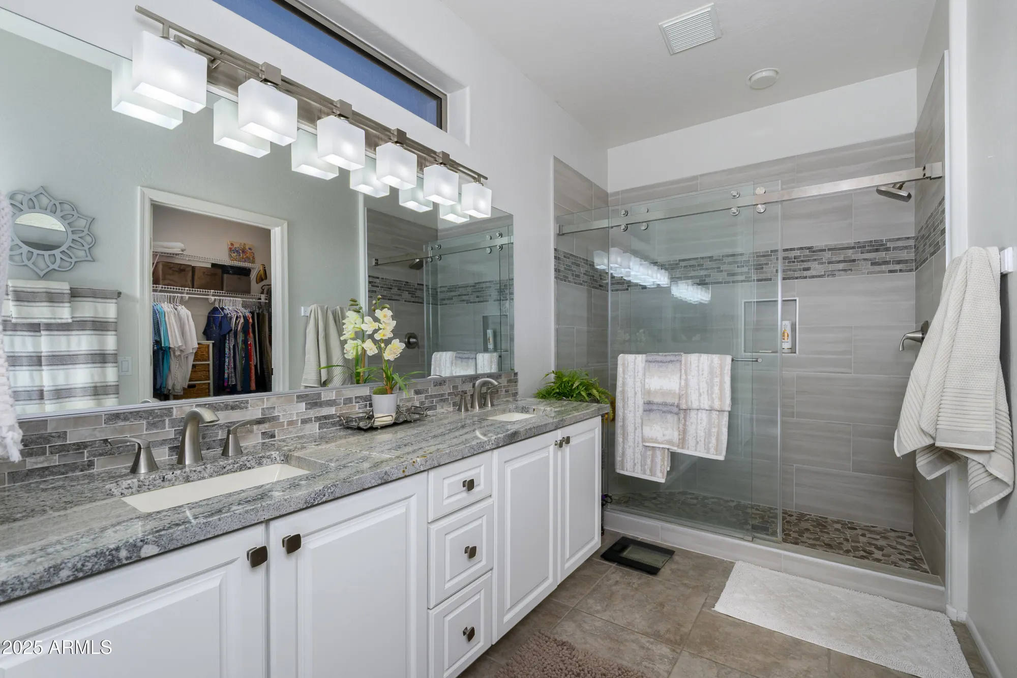 Property Slideshow image 20 of 35 | 17165 w nelson dr, Surprise, AZ, 85387