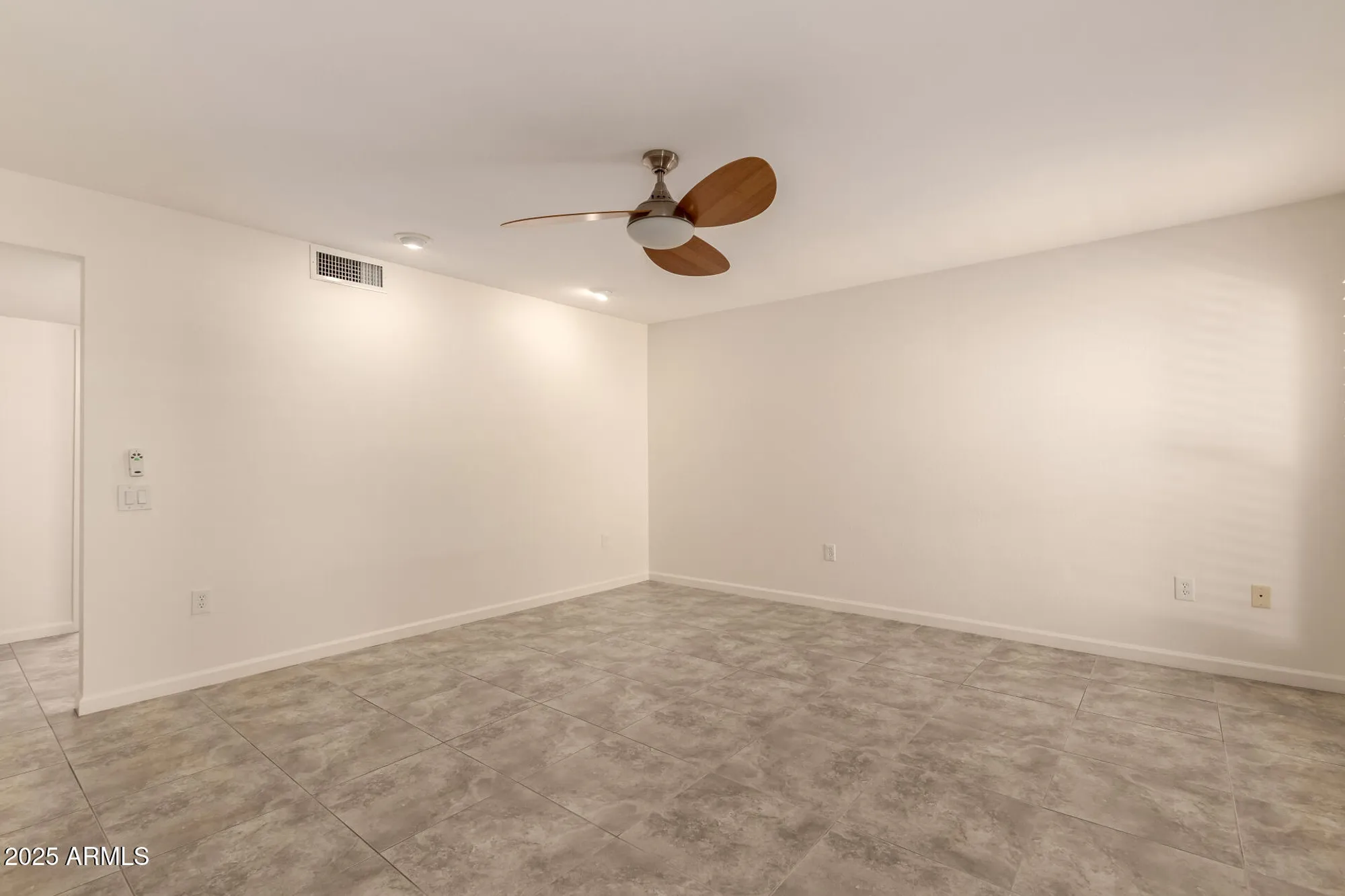 Property Slideshow image 20 of 31 | 13657 n 108th dr, Sun City, AZ, 85351