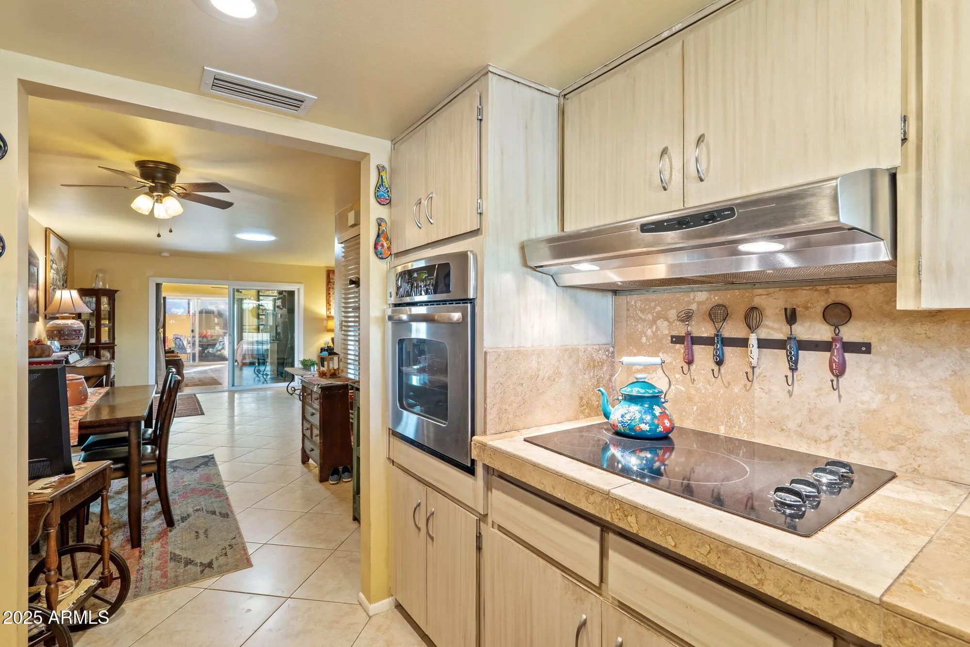 Property Slideshow image 9 of 48 | 7607 e northland dr, Scottsdale, AZ, 85251