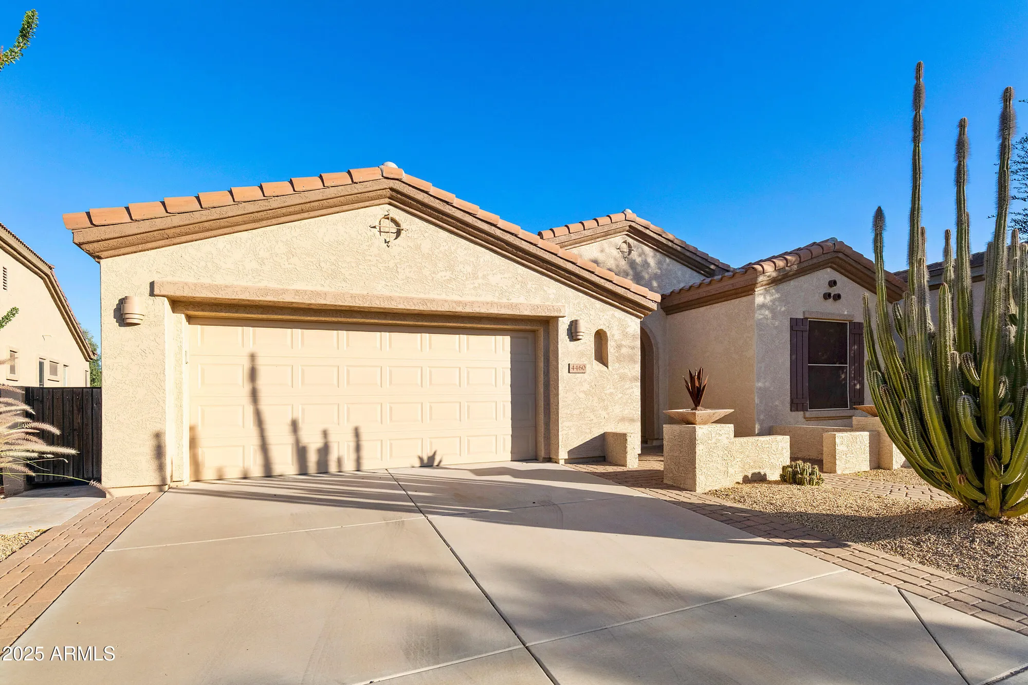 Property Slideshow image 3 of 49 | 4460 e carob dr, Gilbert, AZ, 85298