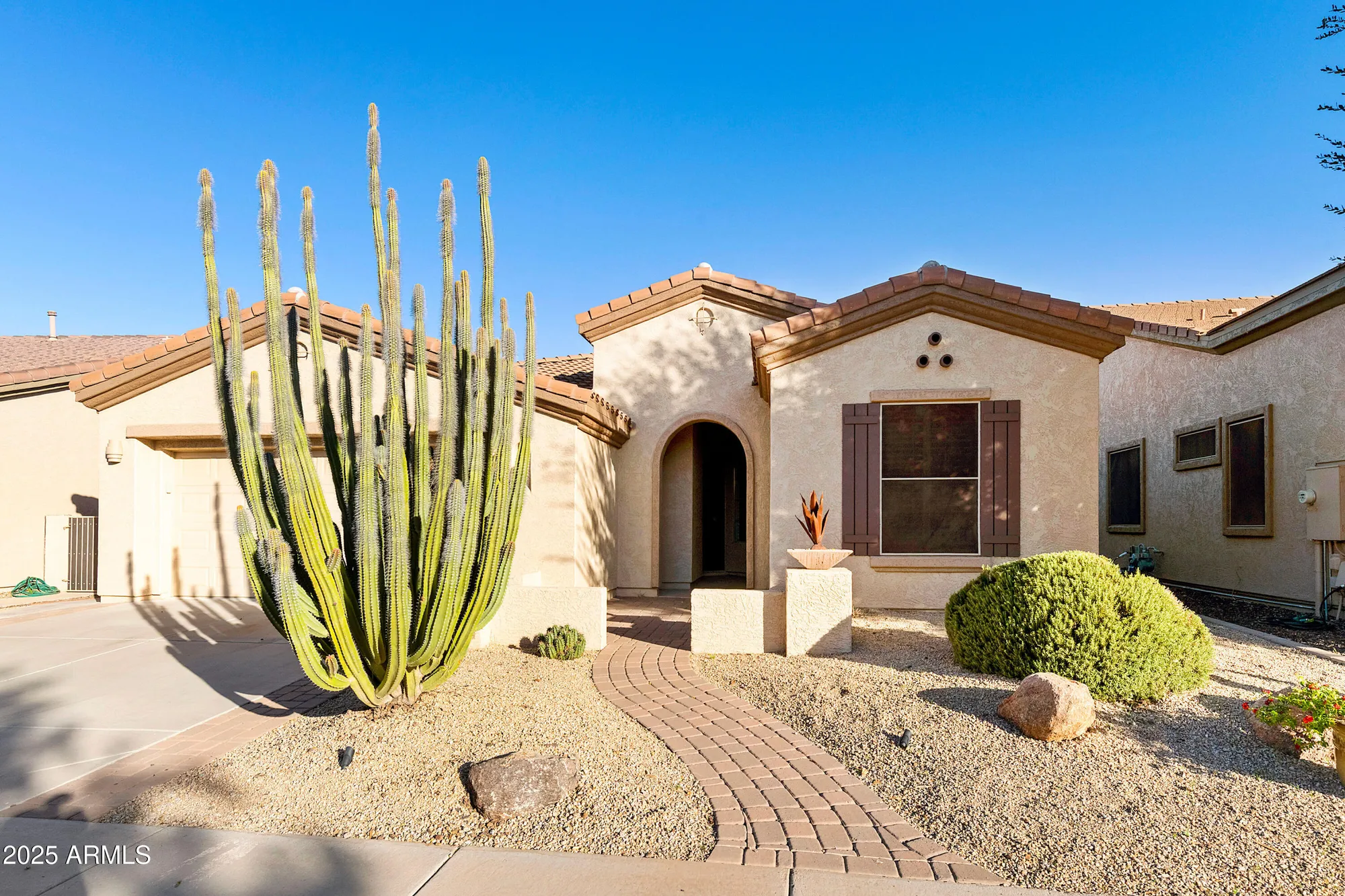Property Slideshow image 1 of 49 | 4460 e carob dr, Gilbert, AZ, 85298