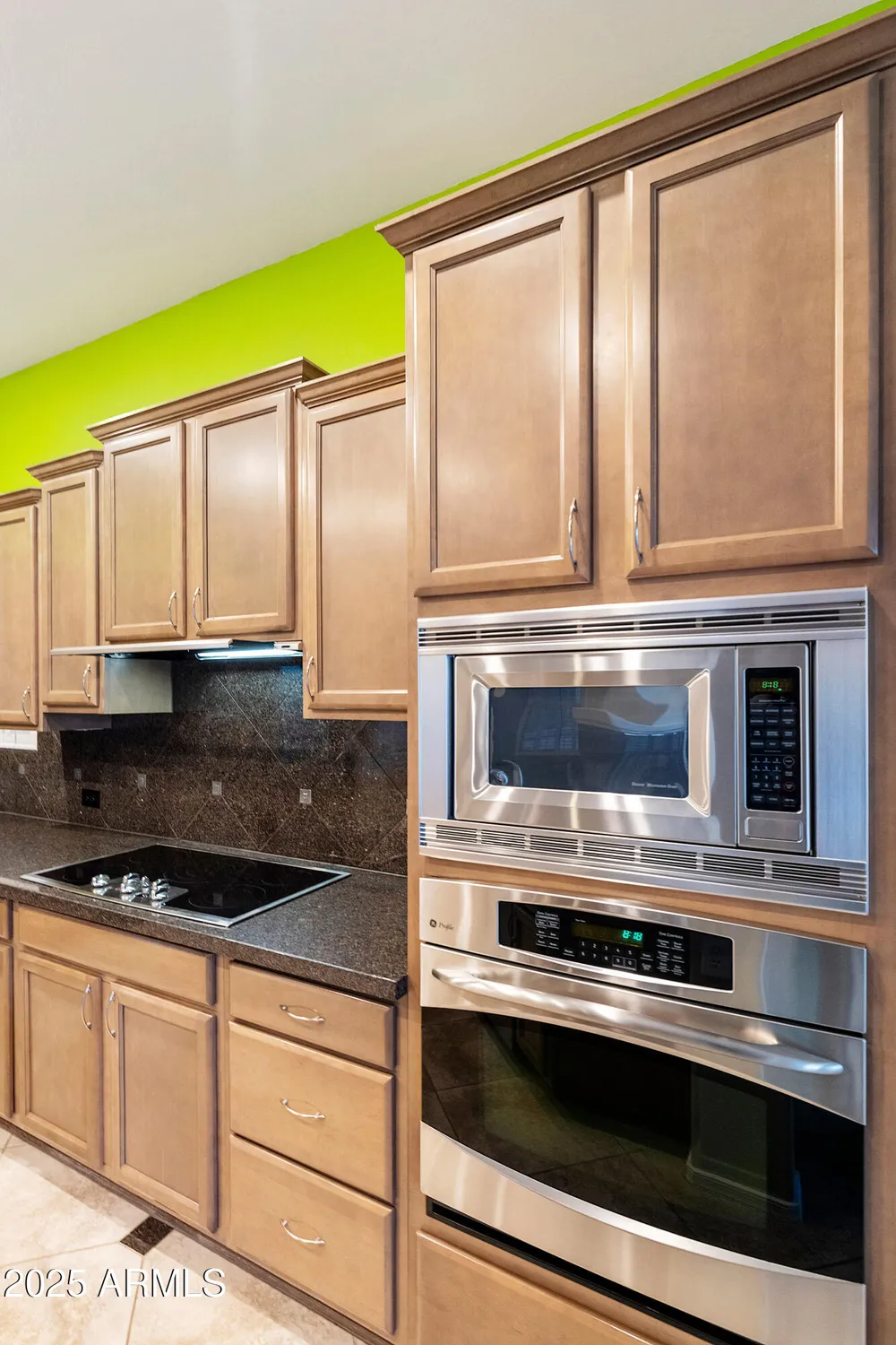 Property Slideshow image 9 of 49 | 4460 e carob dr, Gilbert, AZ, 85298