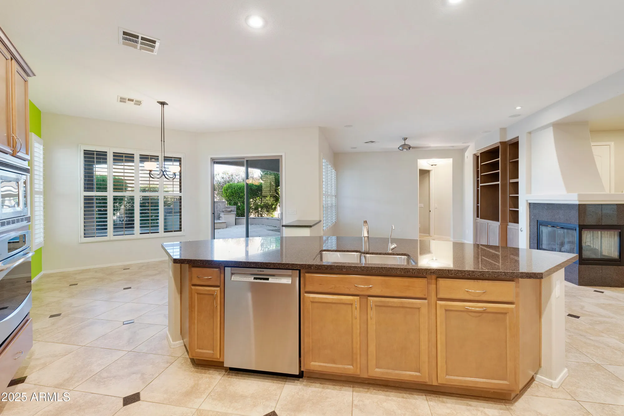 Property Slideshow image 10 of 49 | 4460 e carob dr, Gilbert, AZ, 85298