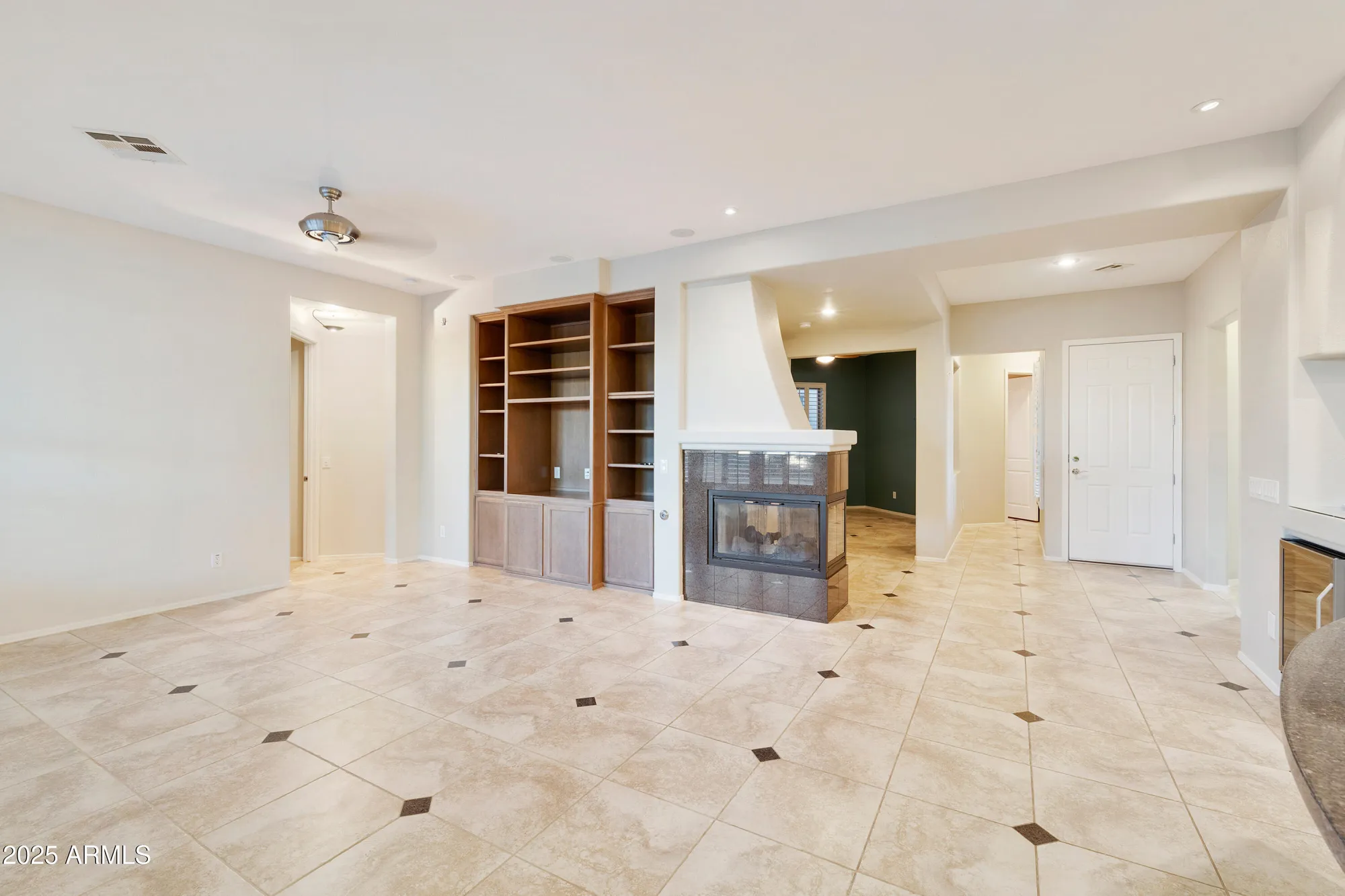 Property Slideshow image 12 of 49 | 4460 e carob dr, Gilbert, AZ, 85298