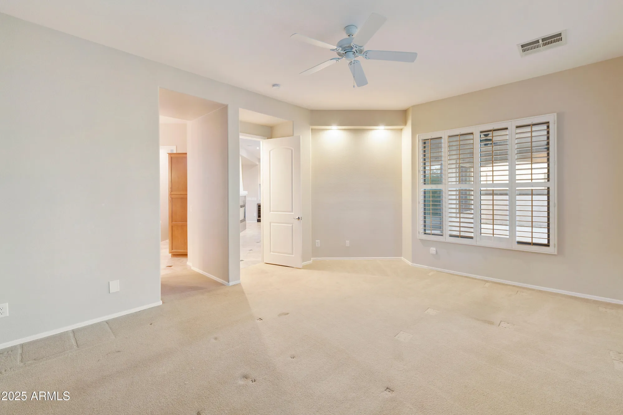 Property Slideshow image 16 of 49 | 4460 e carob dr, Gilbert, AZ, 85298