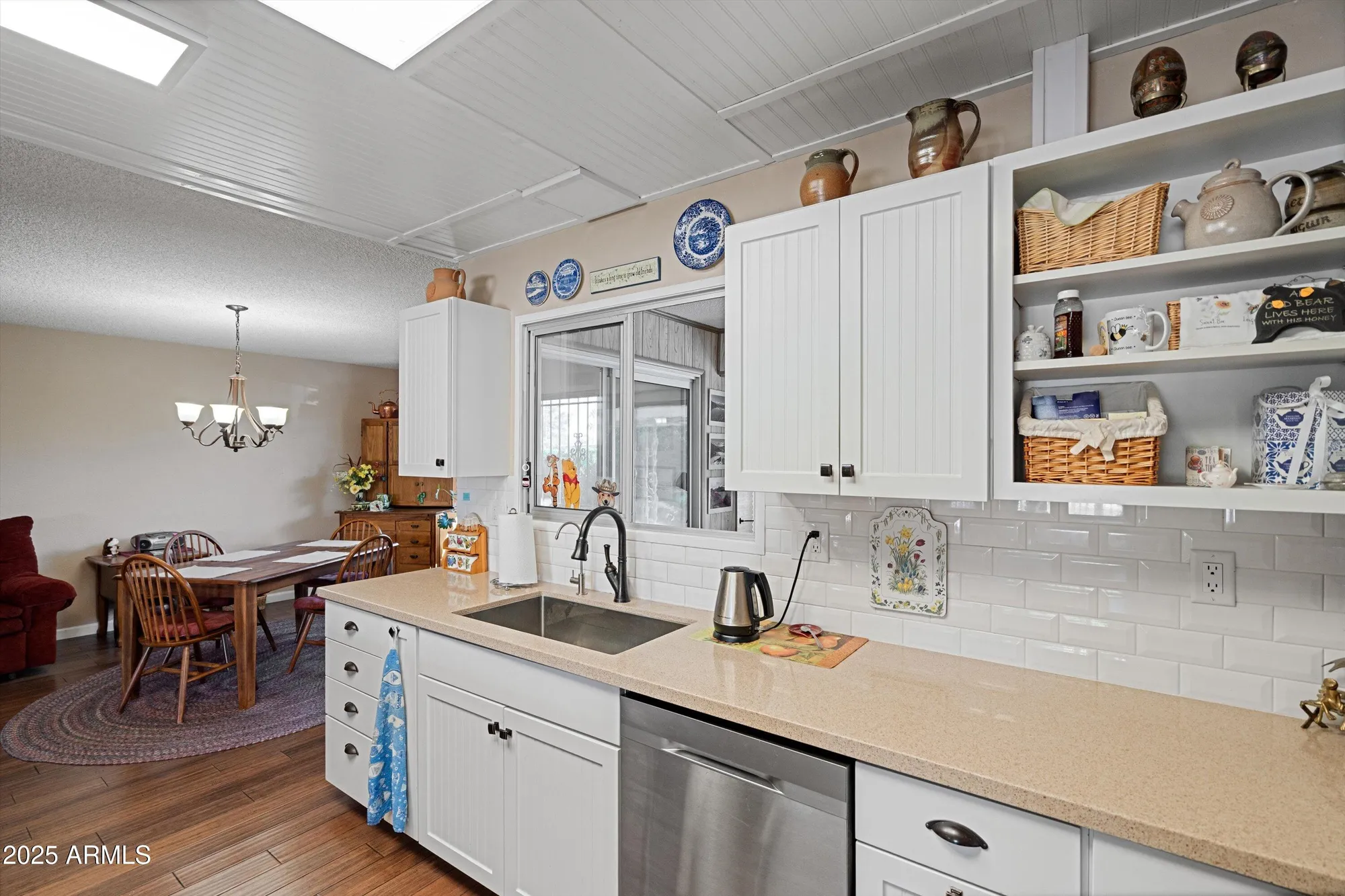 Property Slideshow image 13 of 39 | 18415 n 97th dr, Sun City, AZ, 85373