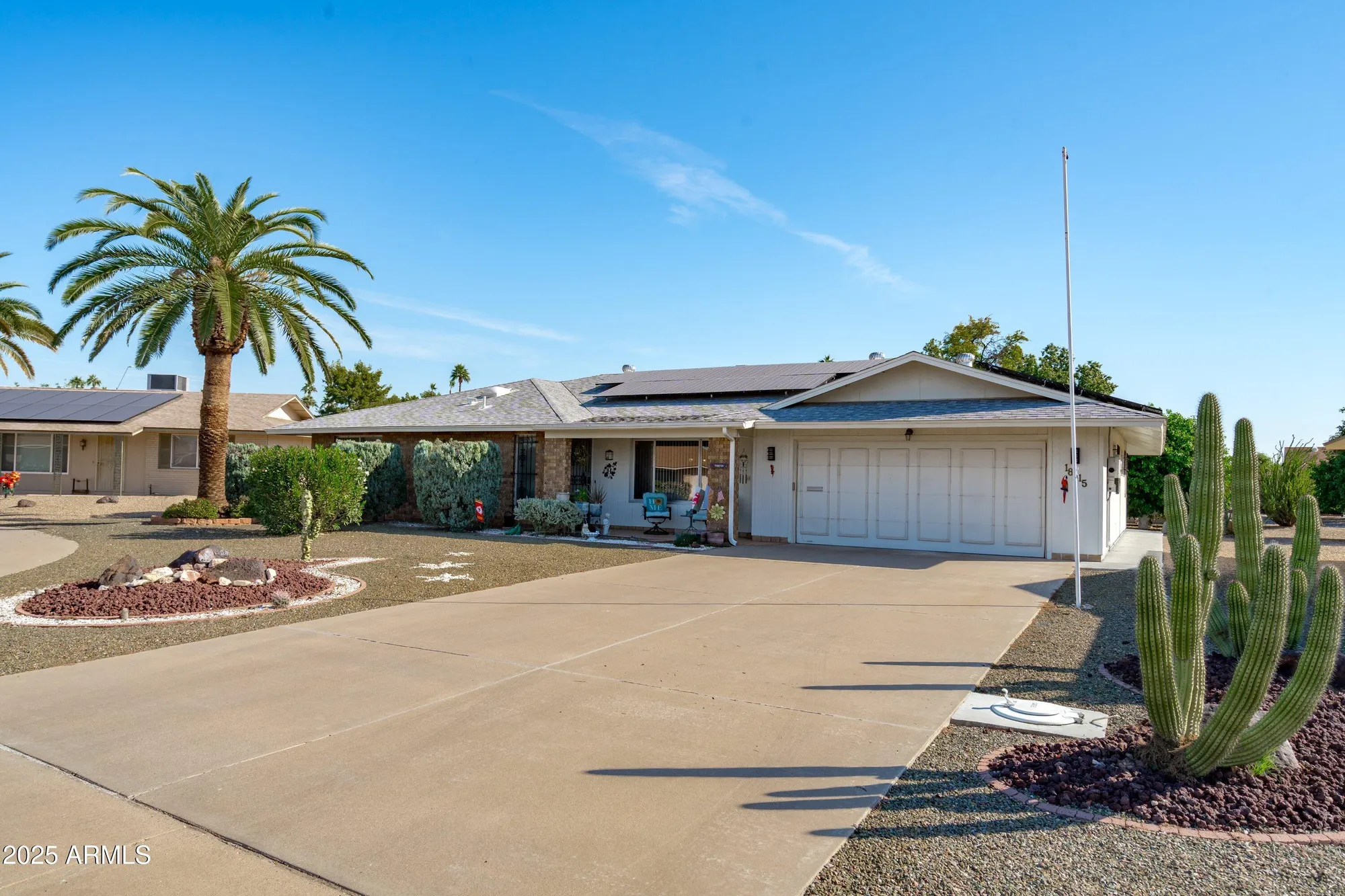 Property Slideshow image 1 of 39 | 18415 n 97th dr, Sun City, AZ, 85373