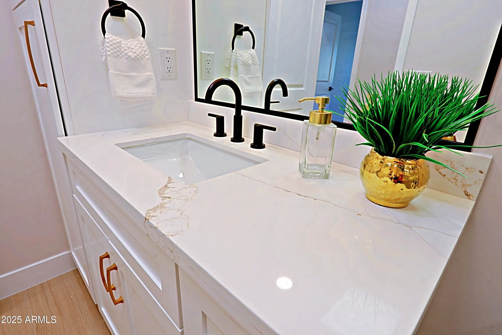 Property Slideshow image 54 of 58 | 10511 w kingswood cir, Sun City, AZ, 85351