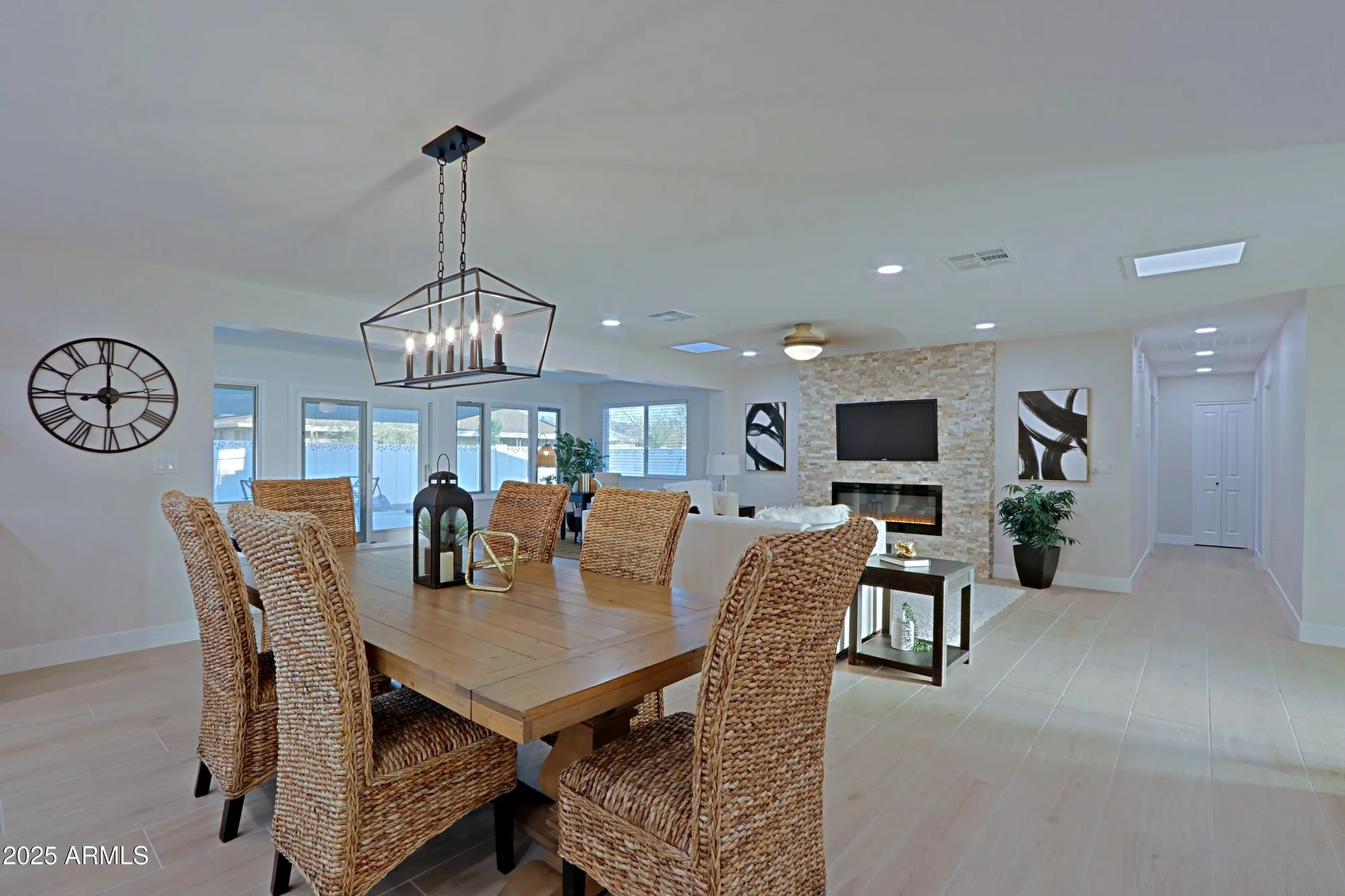 Property Slideshow image 5 of 58 | 10511 w kingswood cir, Sun City, AZ, 85351