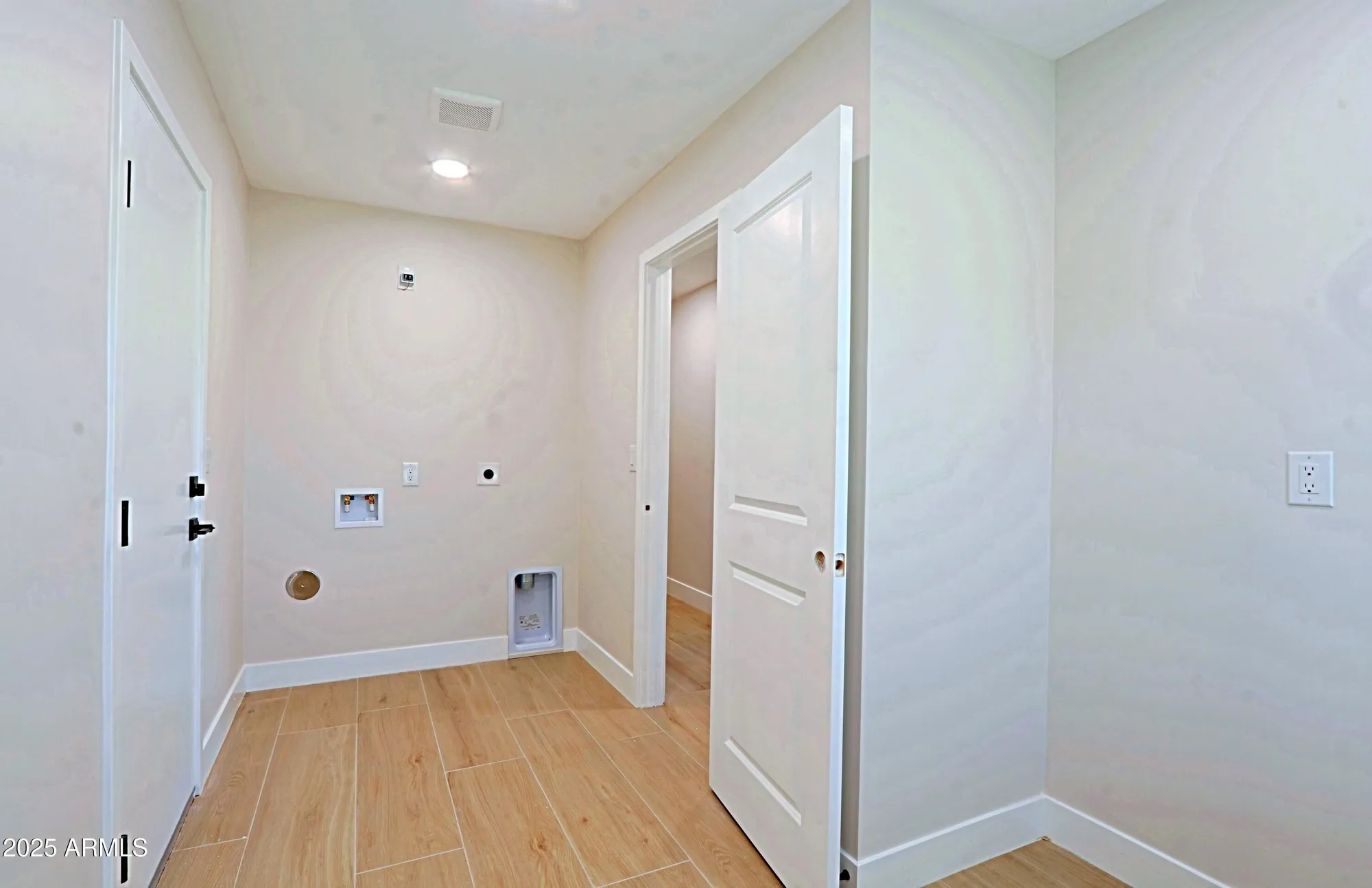 Property Slideshow image 15 of 58 | 10511 w kingswood cir, Sun City, AZ, 85351