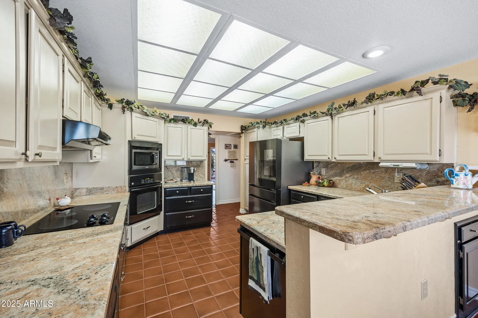 Property Slideshow image 17 of 55 | 21215 n 134th way, Sun City West, AZ, 85375