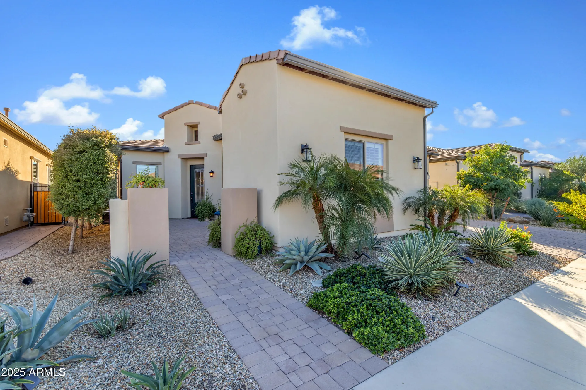Property Slideshow image 14 of 87 | 829 e snowy farm dr, Queen Creek, AZ, 85140