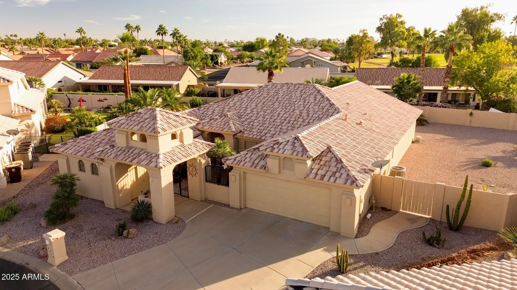 Property Slideshow image 3 of 37 | 24514 s stoney lake ct, Sun Lakes, AZ, 85248