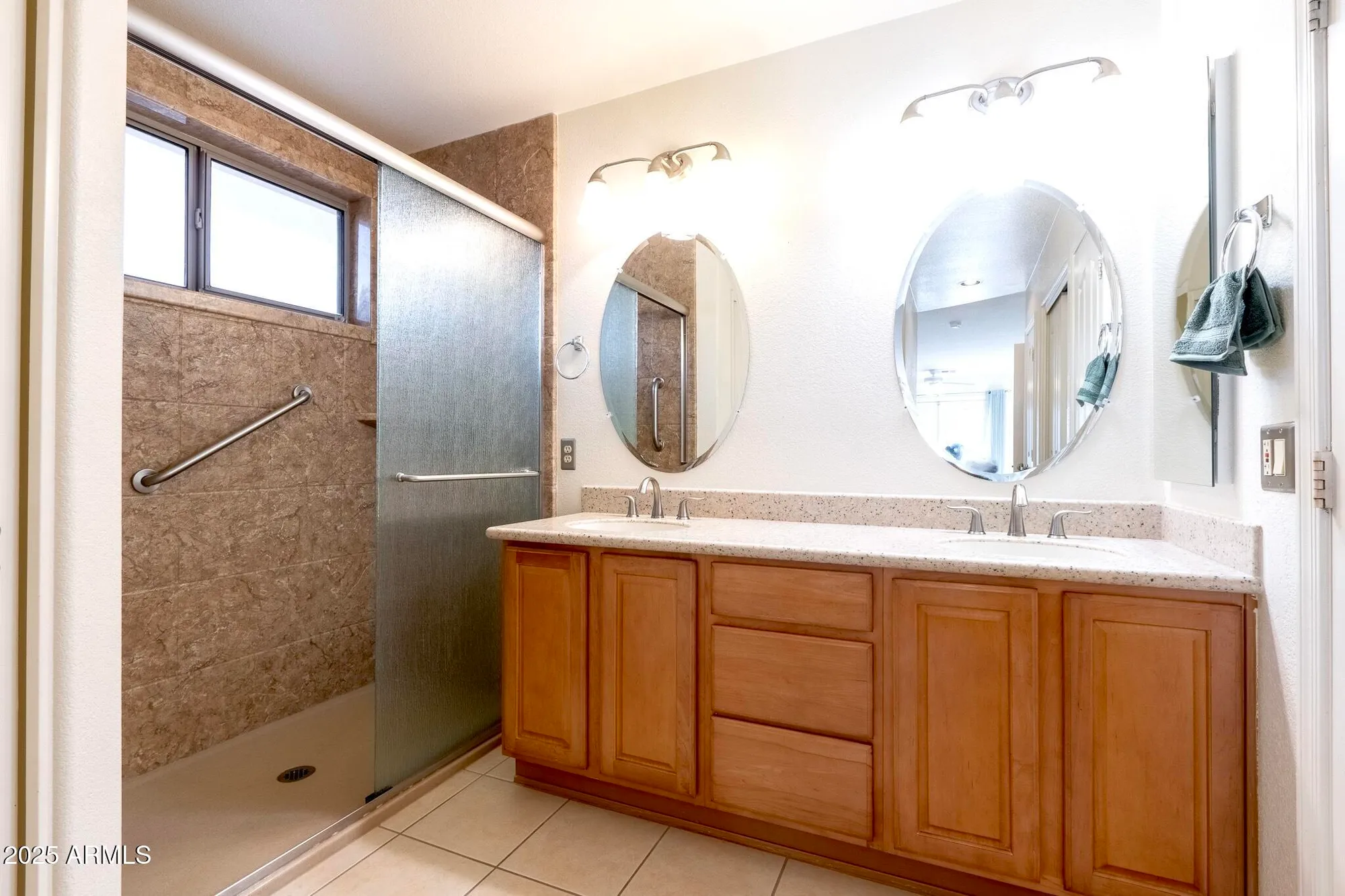 Property Slideshow image 24 of 37 | 24514 s stoney lake ct, Sun Lakes, AZ, 85248