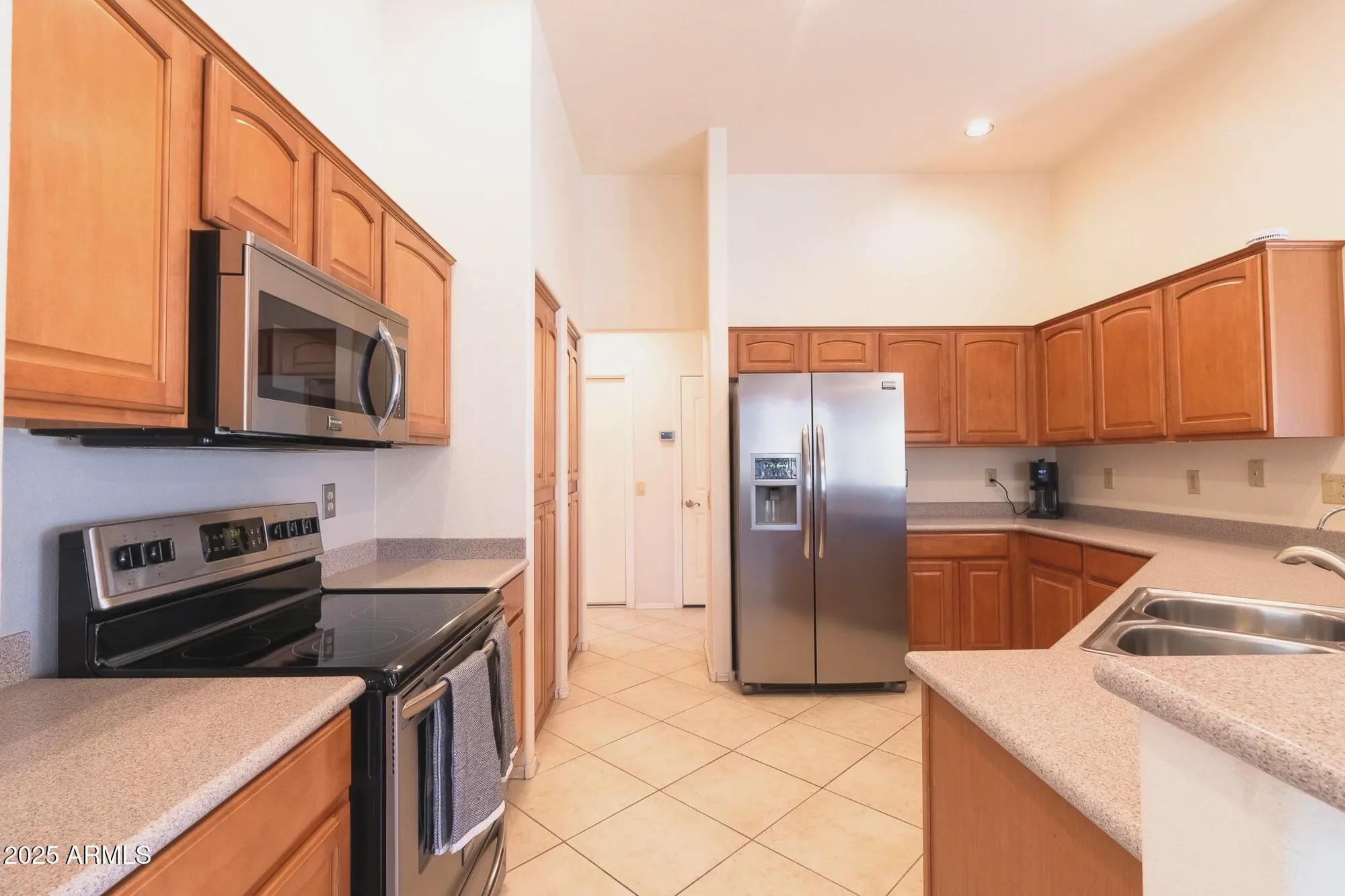 Property Slideshow image 15 of 37 | 24514 s stoney lake ct, Sun Lakes, AZ, 85248