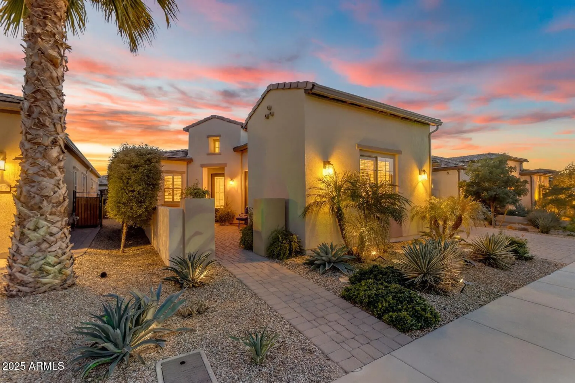 Property Slideshow image 7 of 87 | 829 e snowy farm dr, Queen Creek, AZ, 85140