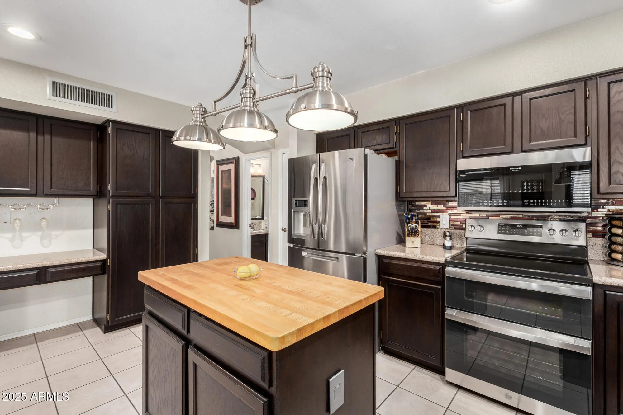 Property Slideshow image 20 of 57 | 9809 w wescott dr, Peoria, AZ, 85382