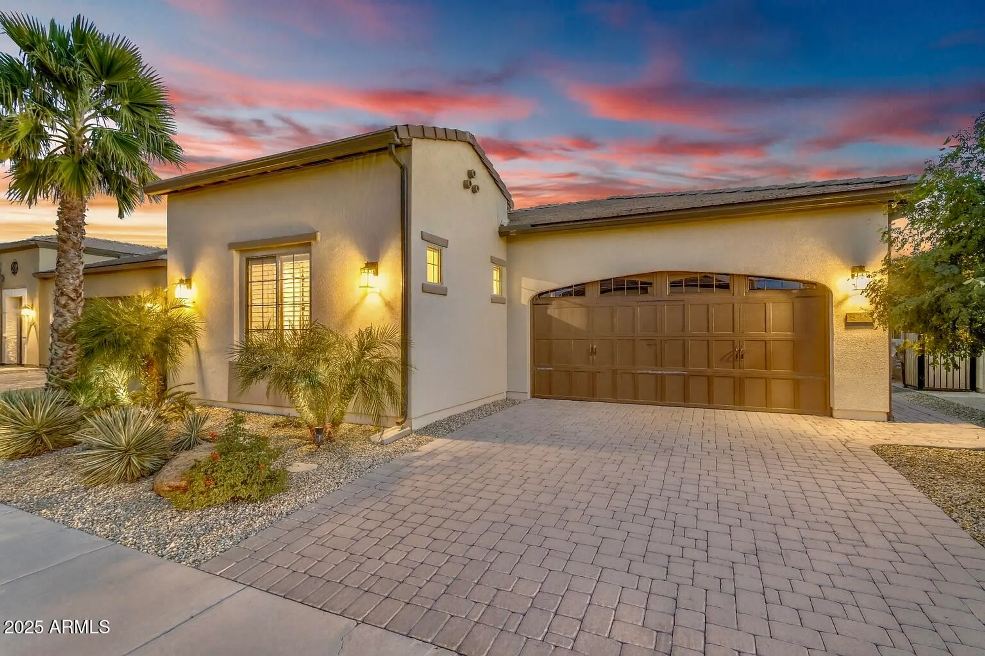 Property Slideshow image 10 of 87 | 829 e snowy farm dr, Queen Creek, AZ, 85140