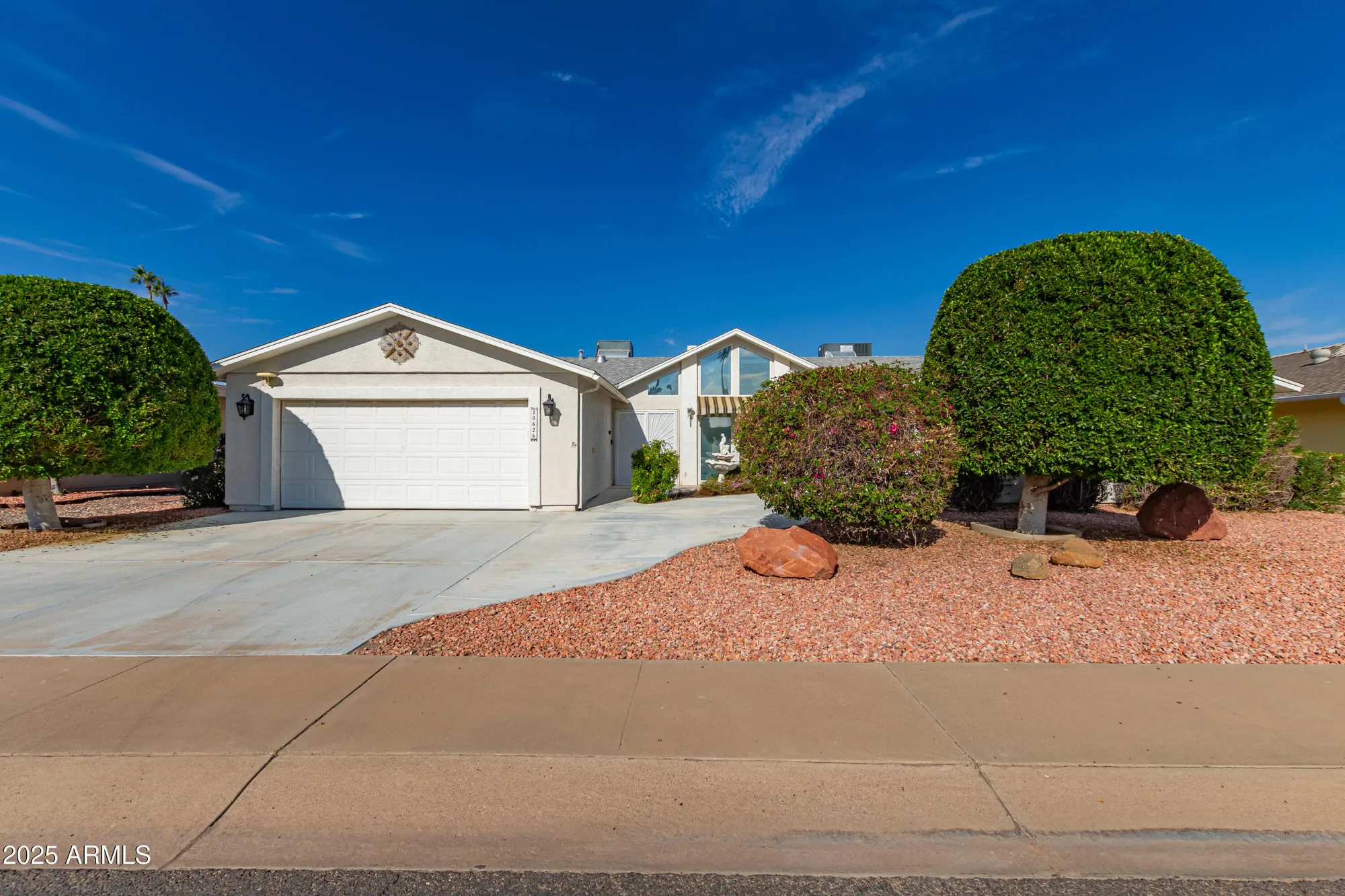 Property Slideshow image 1 of 59 | 10626 w emerald pt, Sun City, AZ, 85351