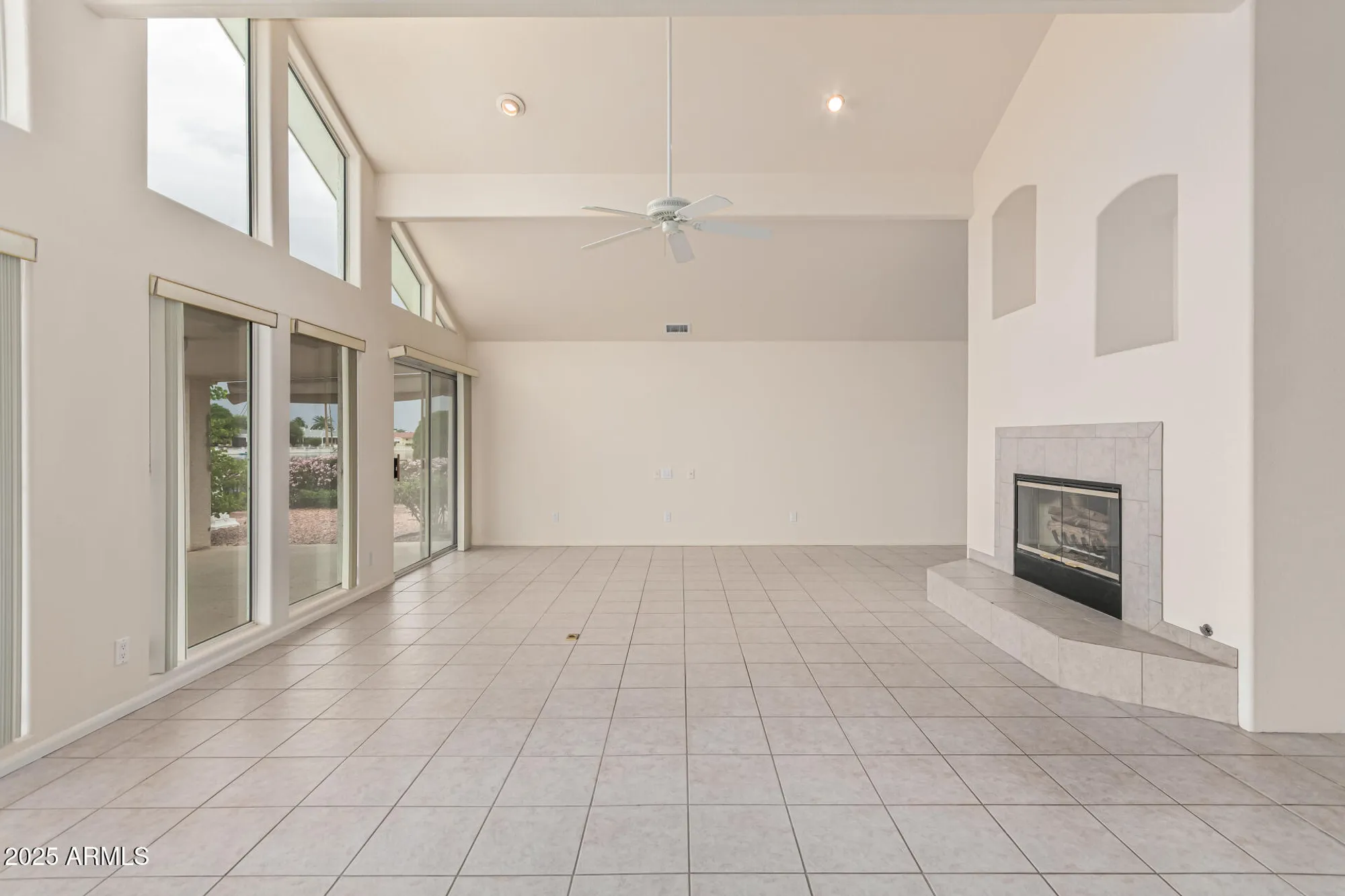 Property Slideshow image 11 of 59 | 10626 w emerald pt, Sun City, AZ, 85351