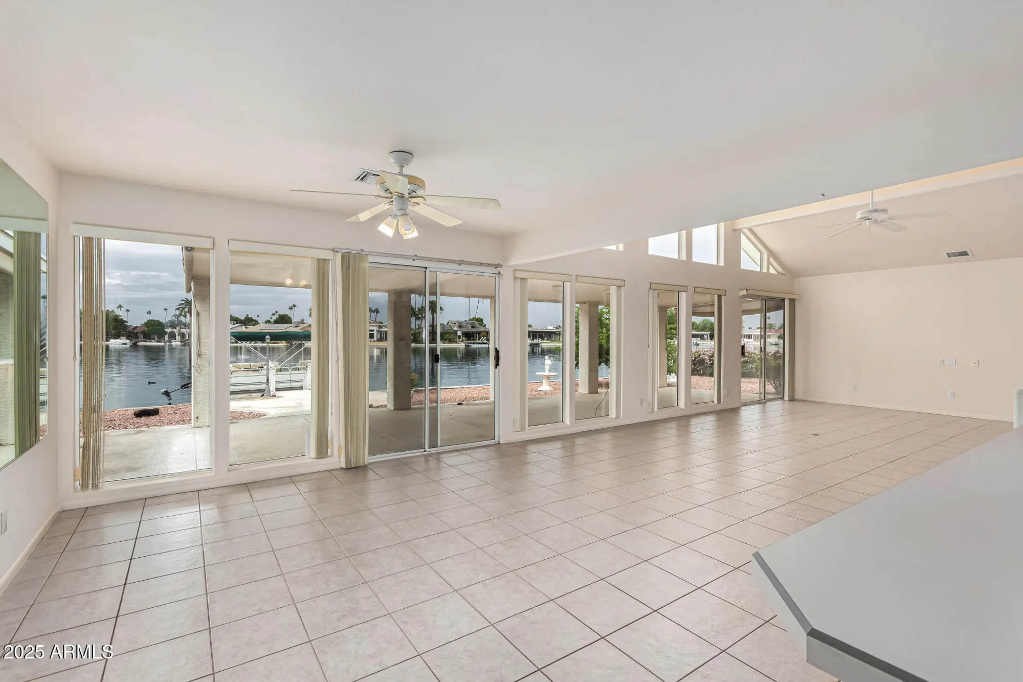 Property Slideshow image 12 of 59 | 10626 w emerald pt, Sun City, AZ, 85351