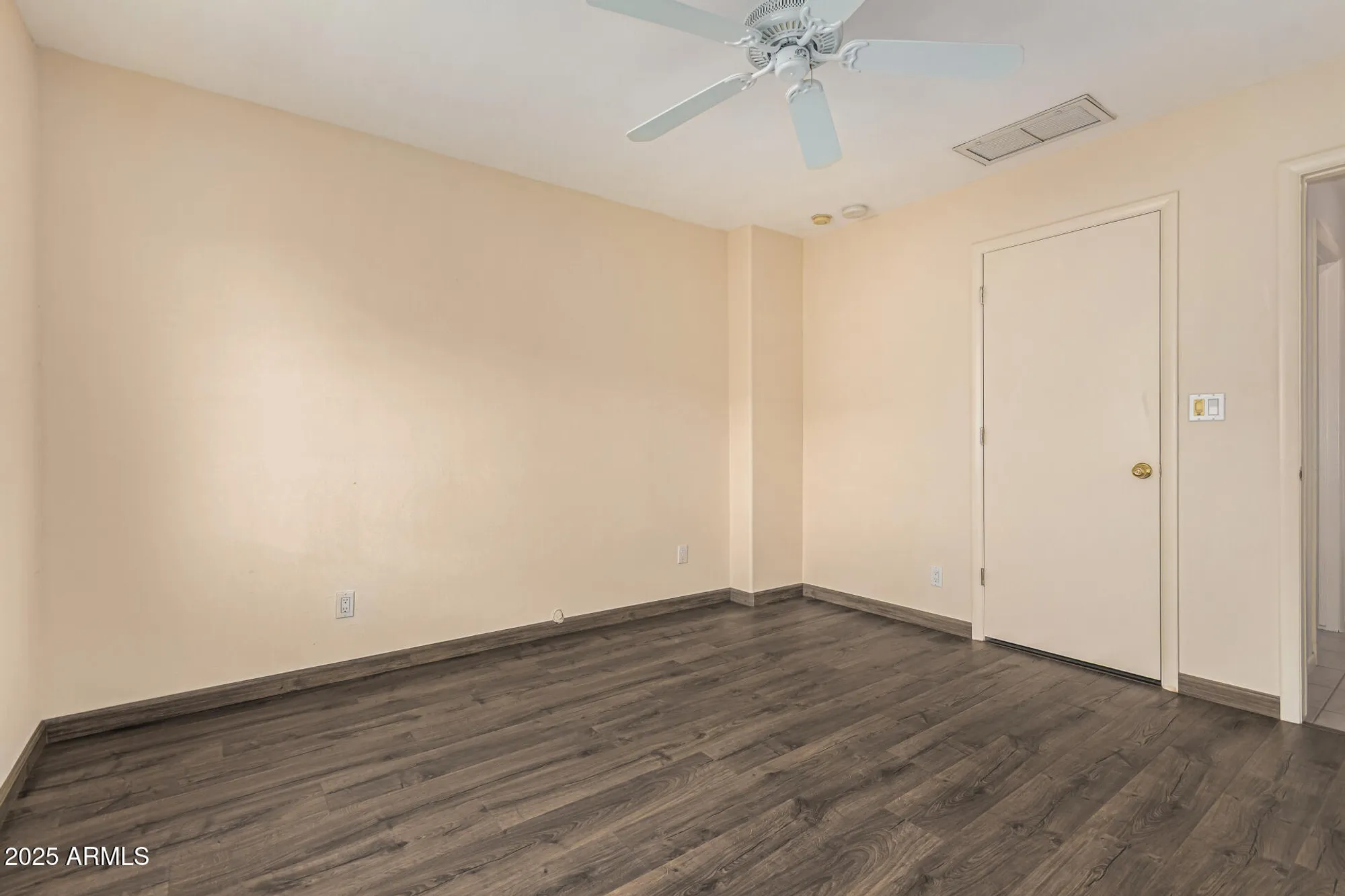 Property Slideshow image 22 of 59 | 10626 w emerald pt, Sun City, AZ, 85351