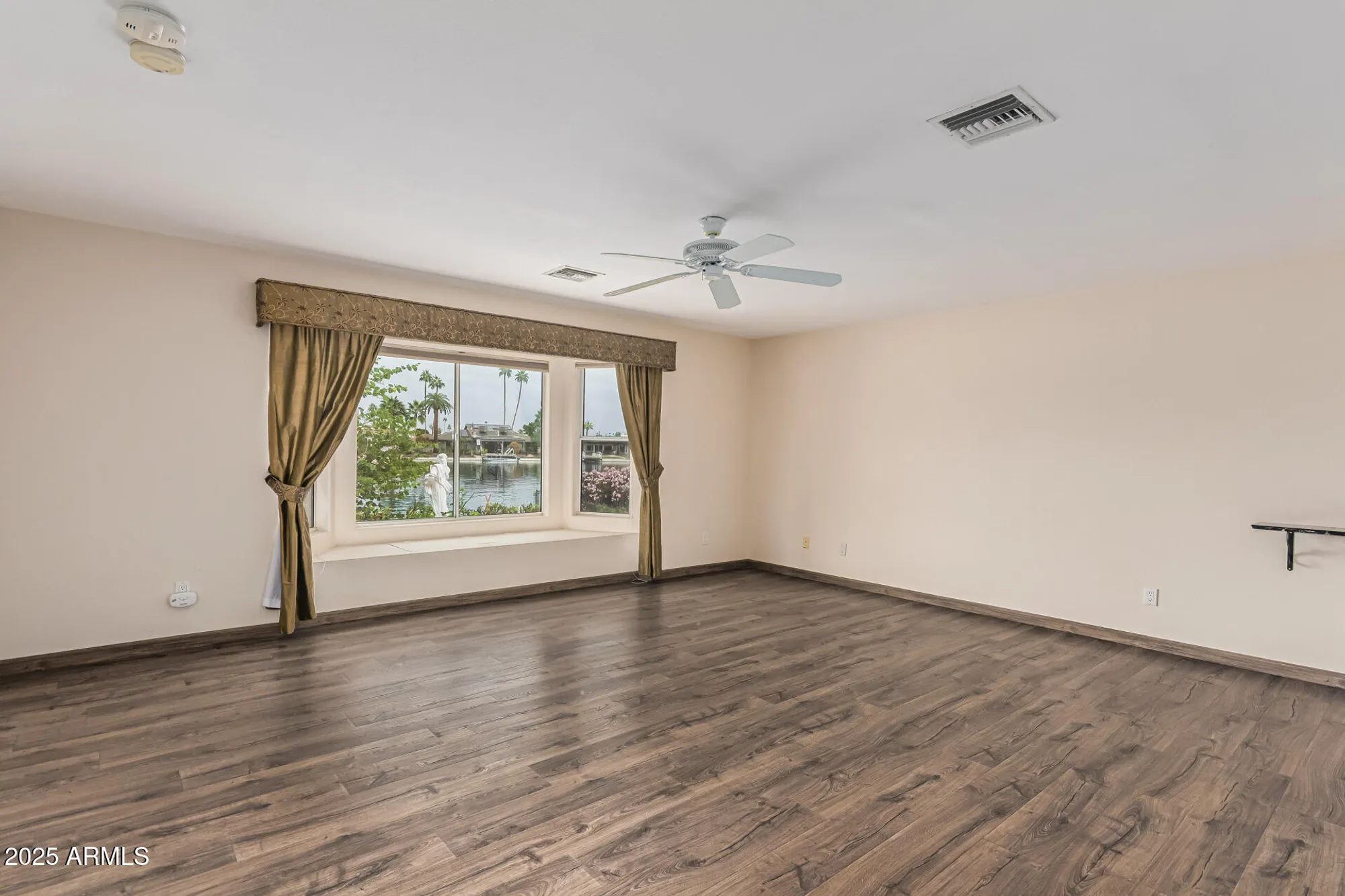 Property Slideshow image 25 of 59 | 10626 w emerald pt, Sun City, AZ, 85351