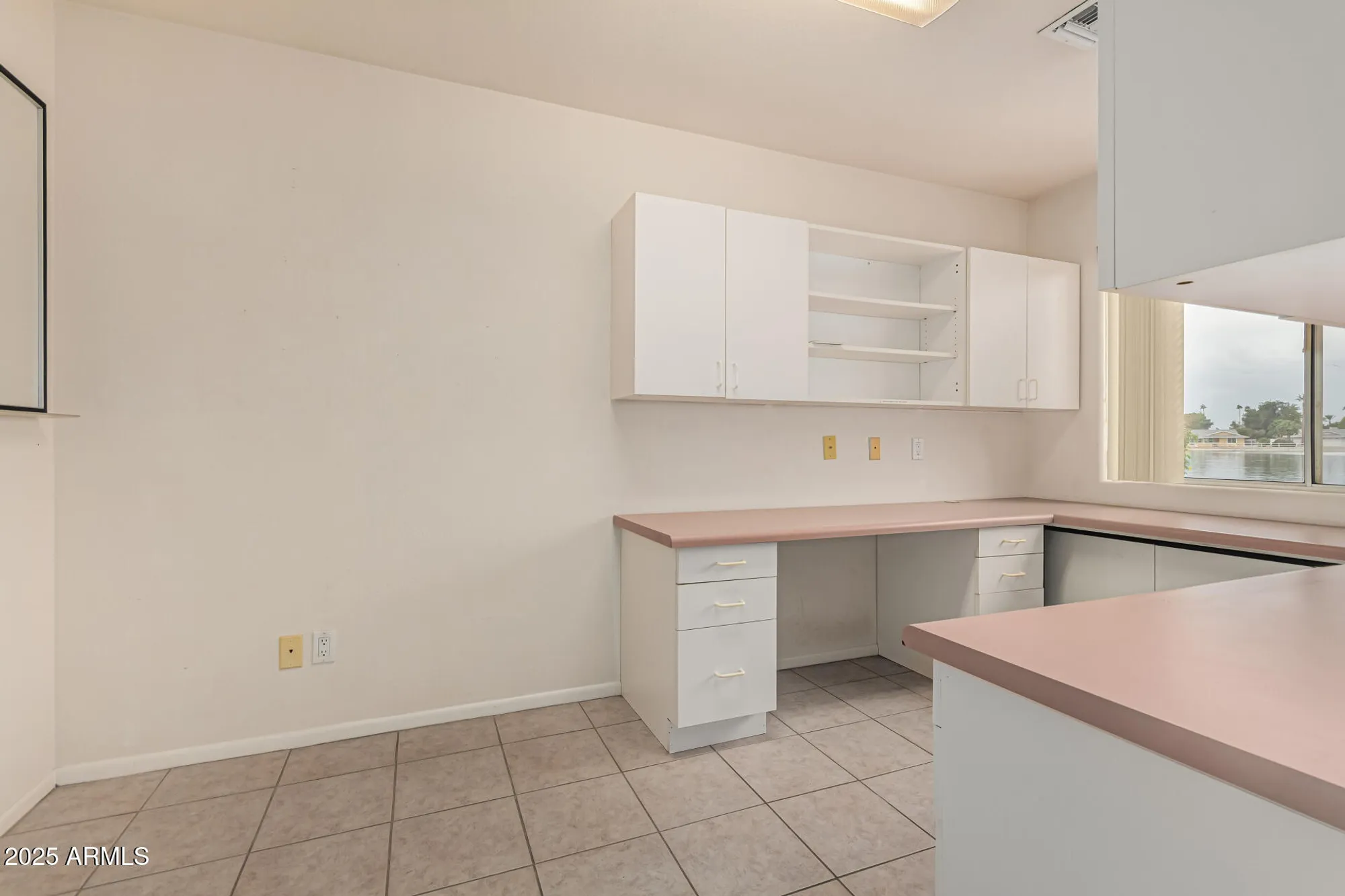 Property Slideshow image 19 of 59 | 10626 w emerald pt, Sun City, AZ, 85351