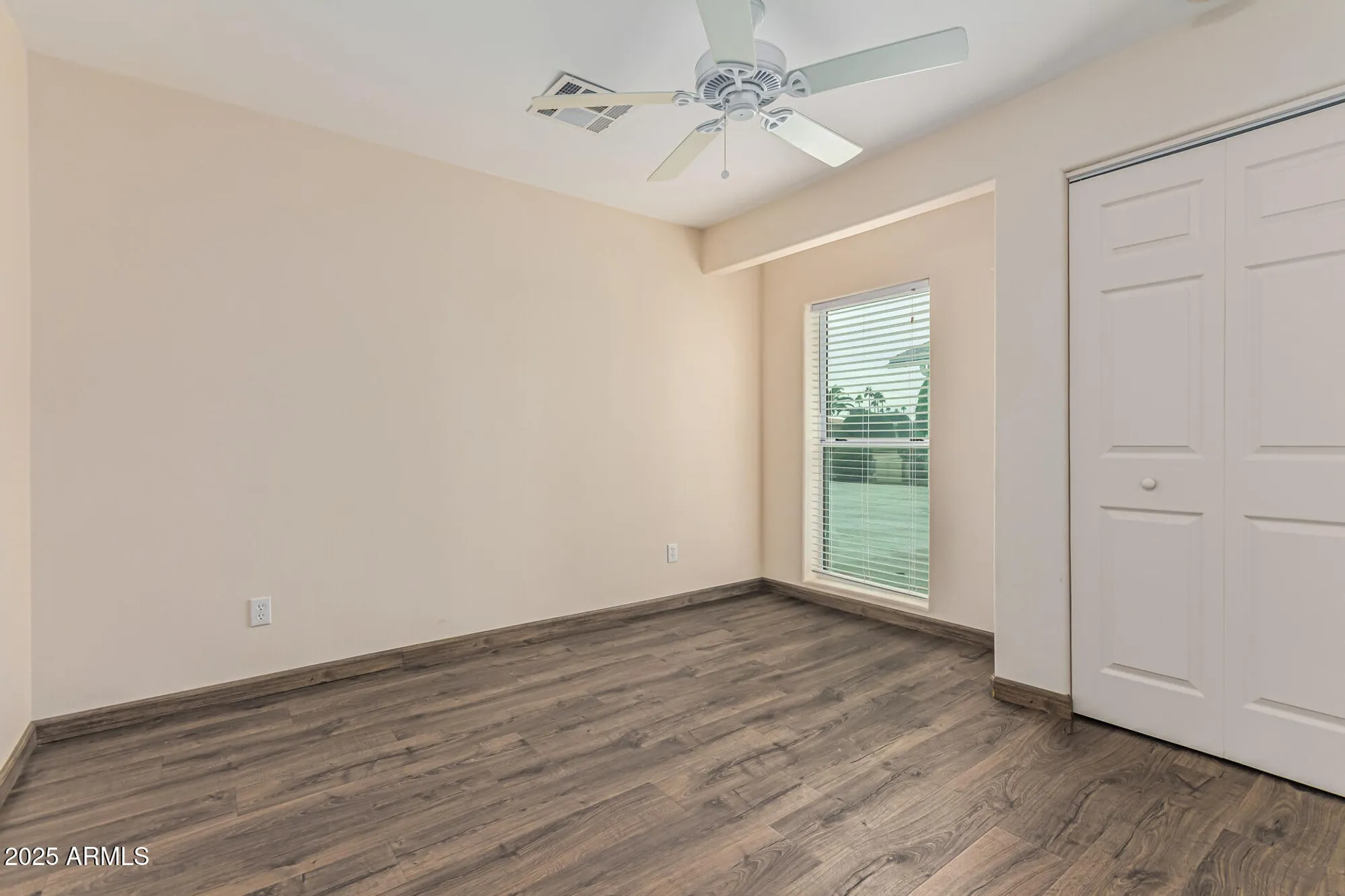 Property Slideshow image 32 of 59 | 10626 w emerald pt, Sun City, AZ, 85351