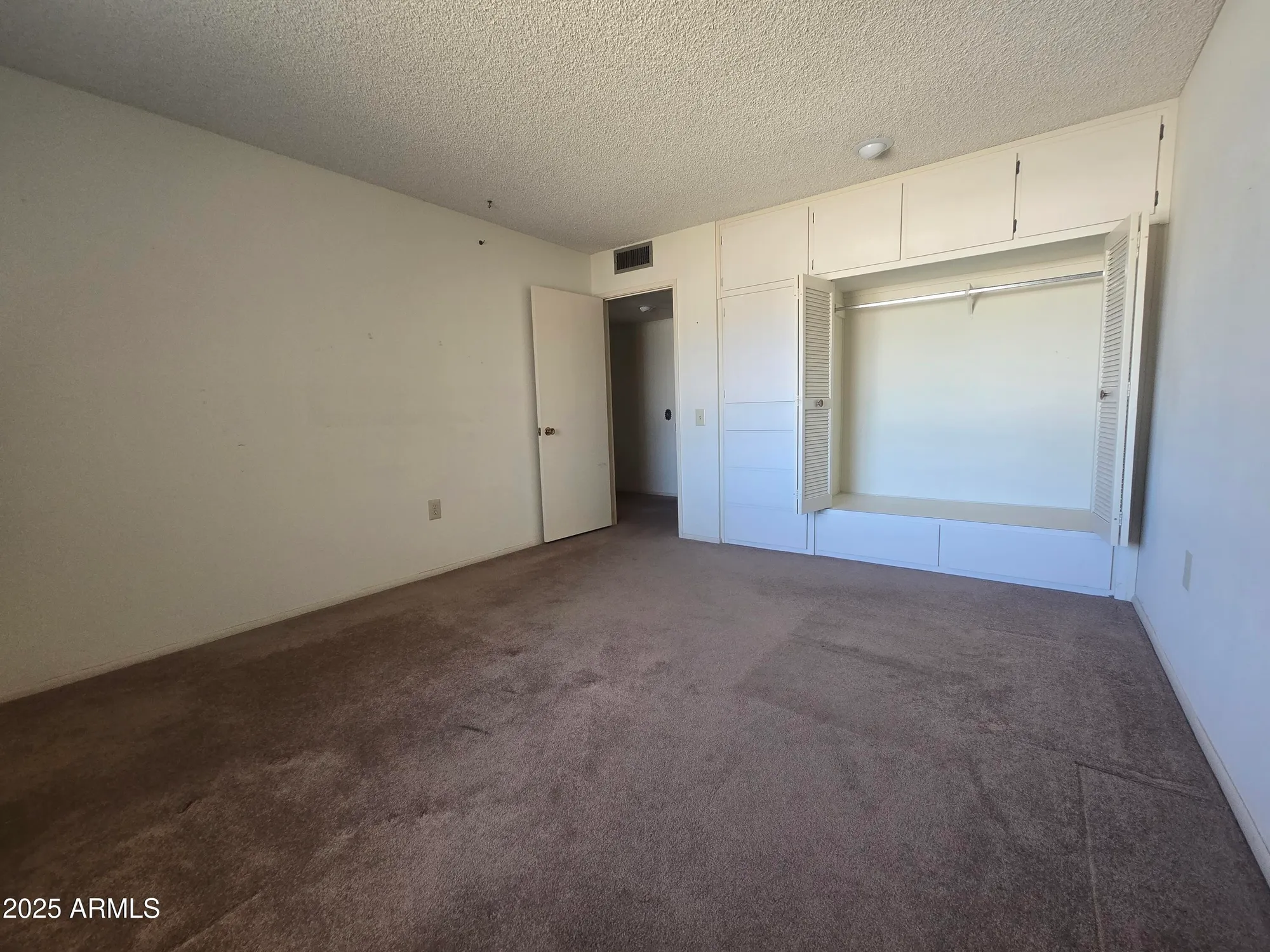 Property Slideshow image 14 of 23 | 10813 w hutton dr, Sun City, AZ, 85351