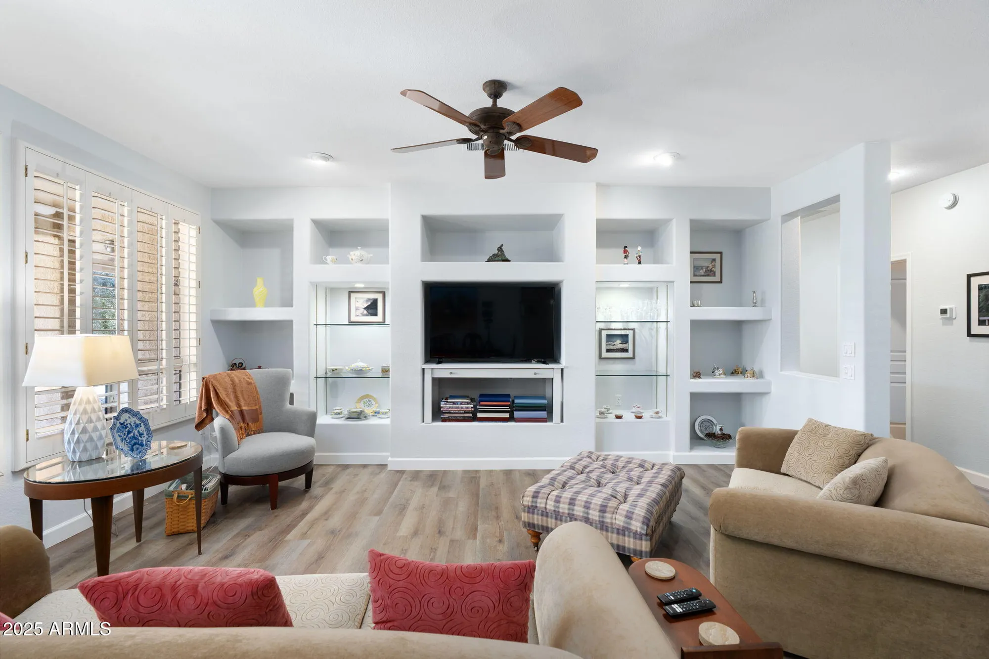 Property Slideshow image 4 of 43 | 15543 w agua linda ln, Surprise, AZ, 85374