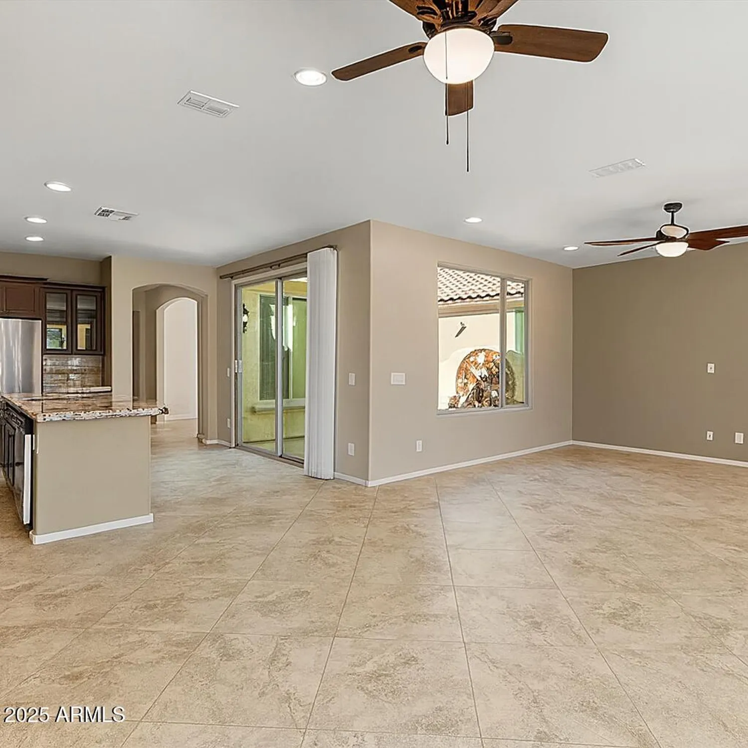 Property Slideshow image 13 of 42 | 26735 w oraibi dr, Buckeye, AZ, 85396