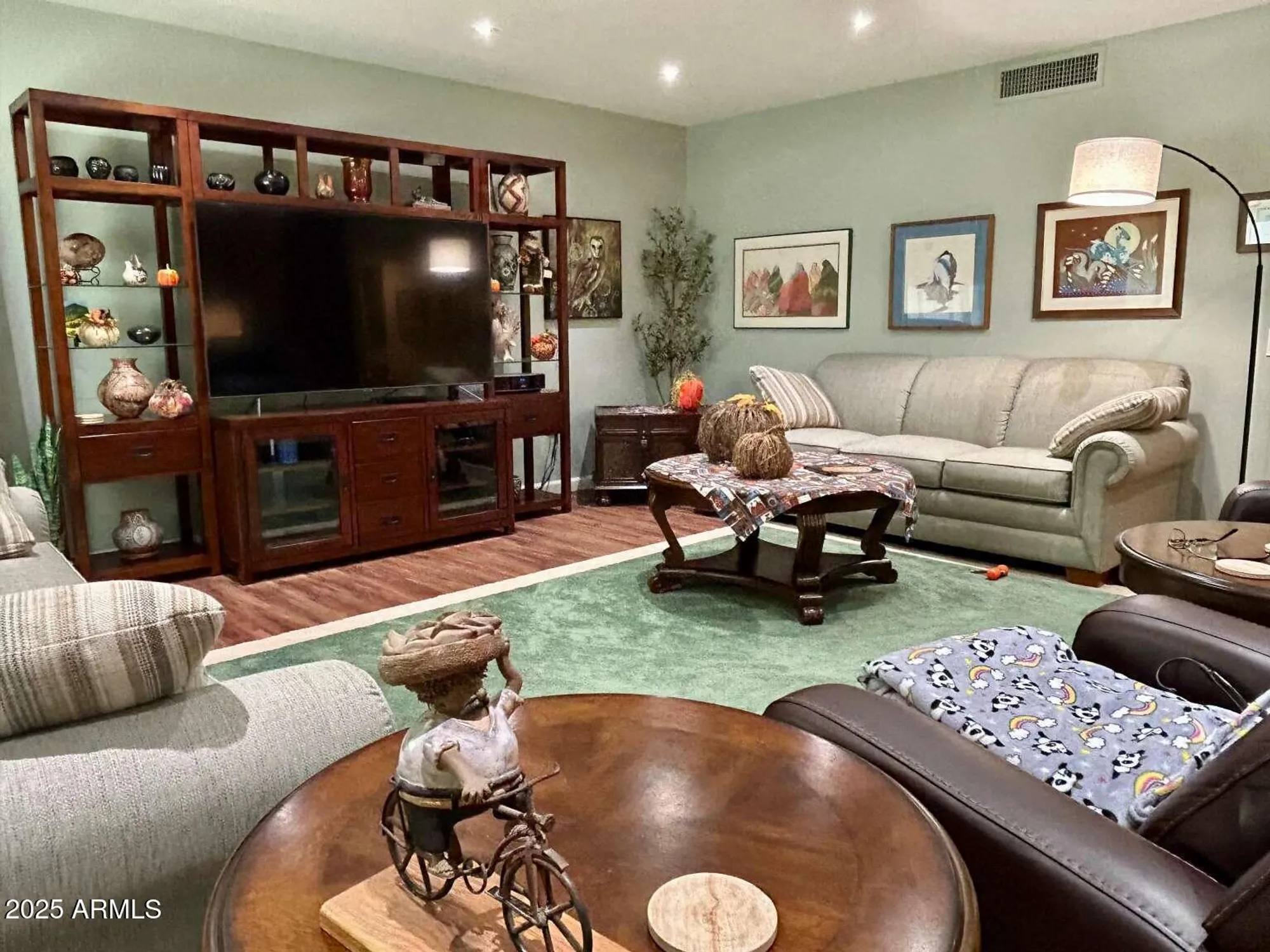 Property Slideshow image 11 of 30 | 10009 w pleasant valley rd, Sun City, AZ, 85351