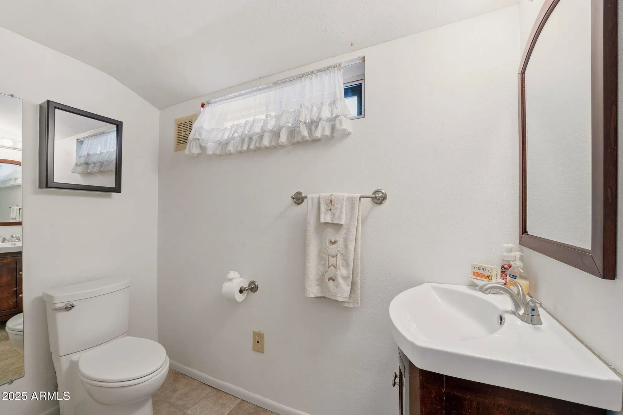 Property Slideshow image 13 of 25 | 811 leisure world, Mesa, AZ, 85206