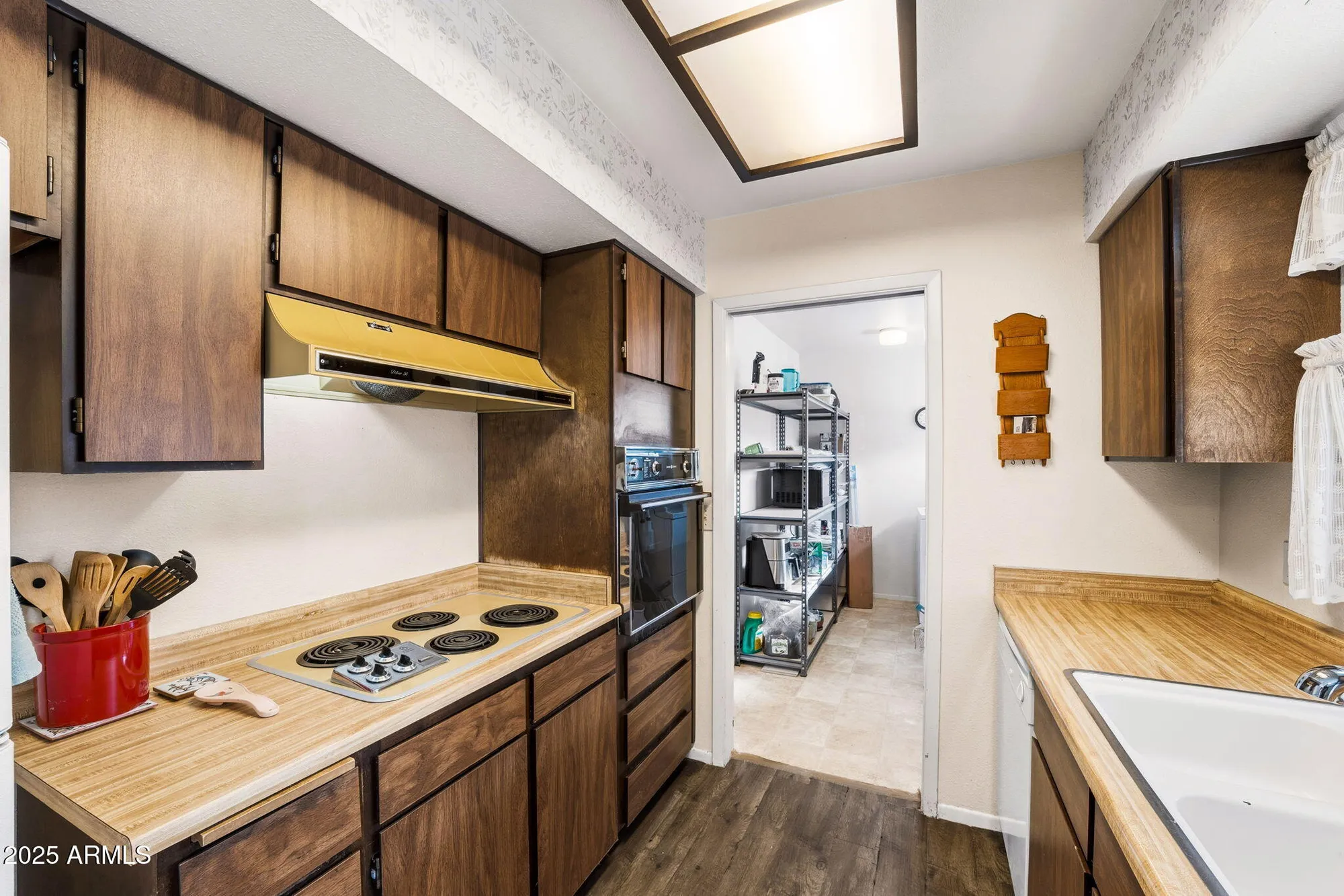 Property Slideshow image 17 of 25 | 811 leisure world, Mesa, AZ, 85206