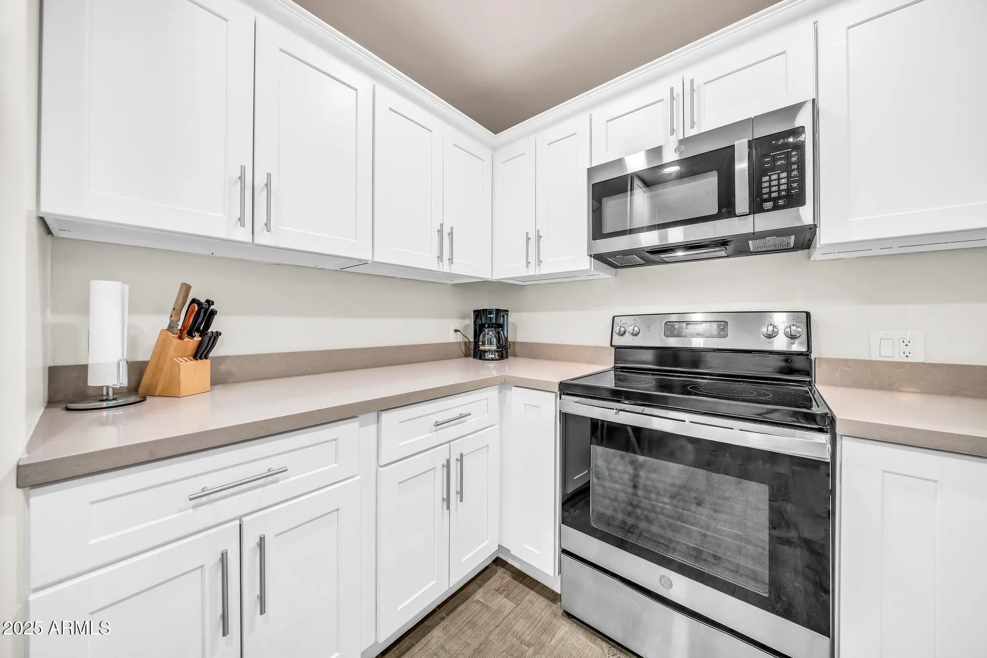 Property Slideshow image 14 of 45 | 14300 w bell rd unit 423, Surprise, AZ, 85374