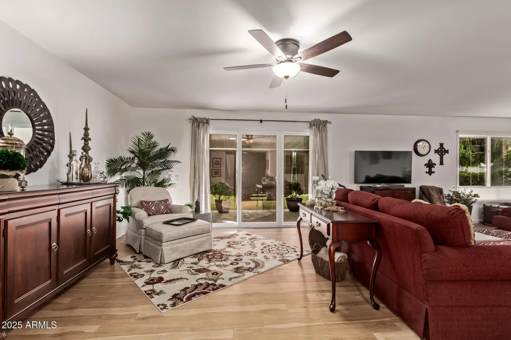 Property Slideshow image 3 of 25 | 9881 w spanish moss ct, Sun City, AZ, 85373