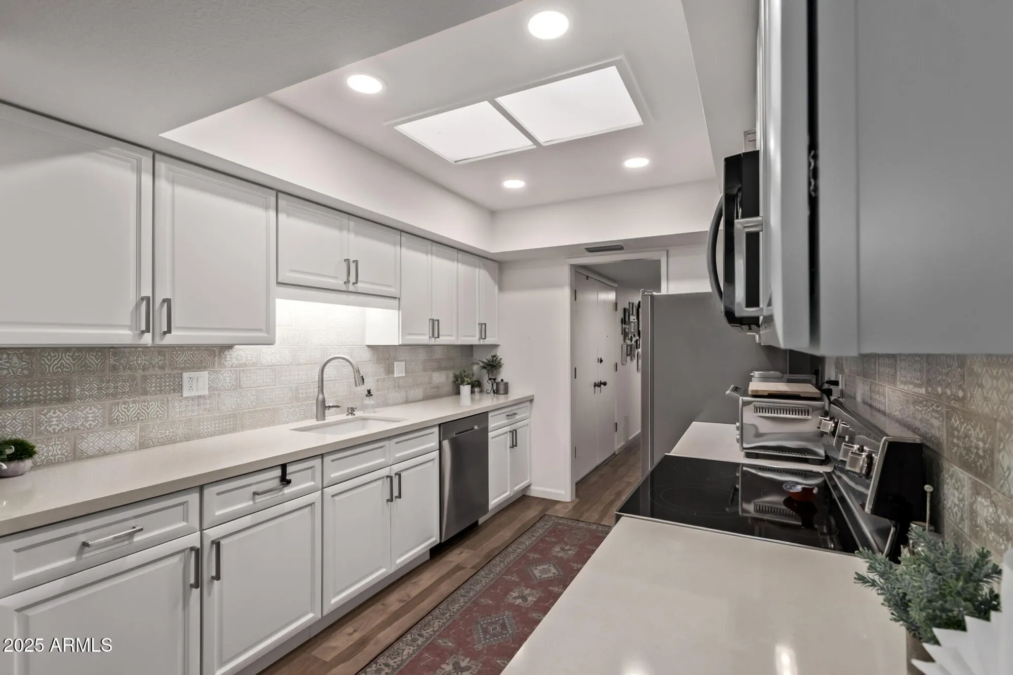 Property Slideshow image 10 of 25 | 9881 w spanish moss ct, Sun City, AZ, 85373