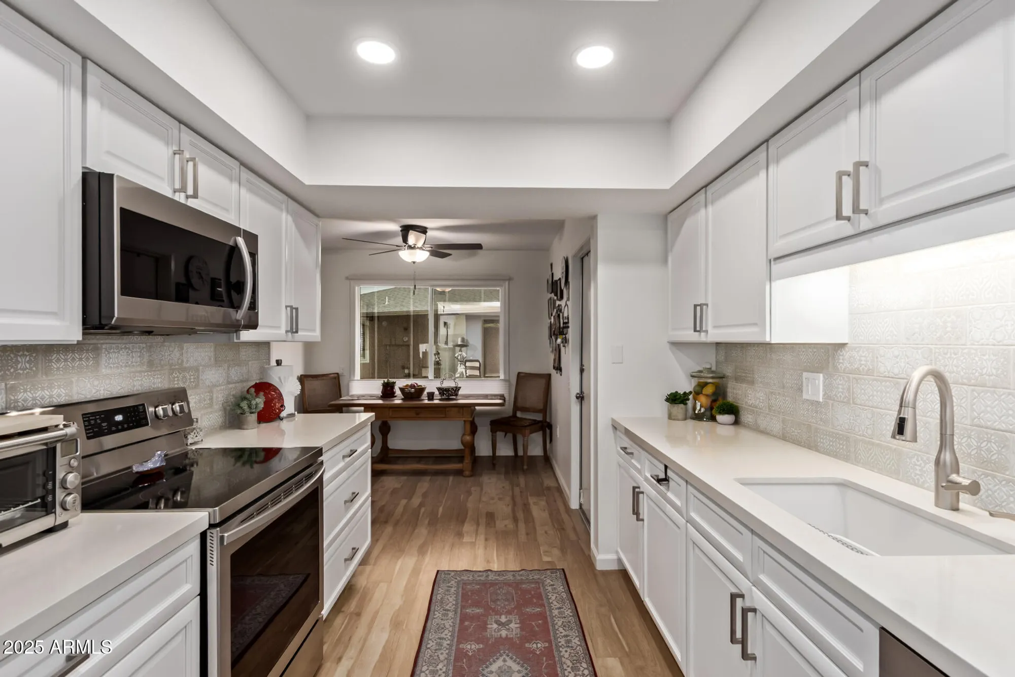 Property Slideshow image 11 of 25 | 9881 w spanish moss ct, Sun City, AZ, 85373