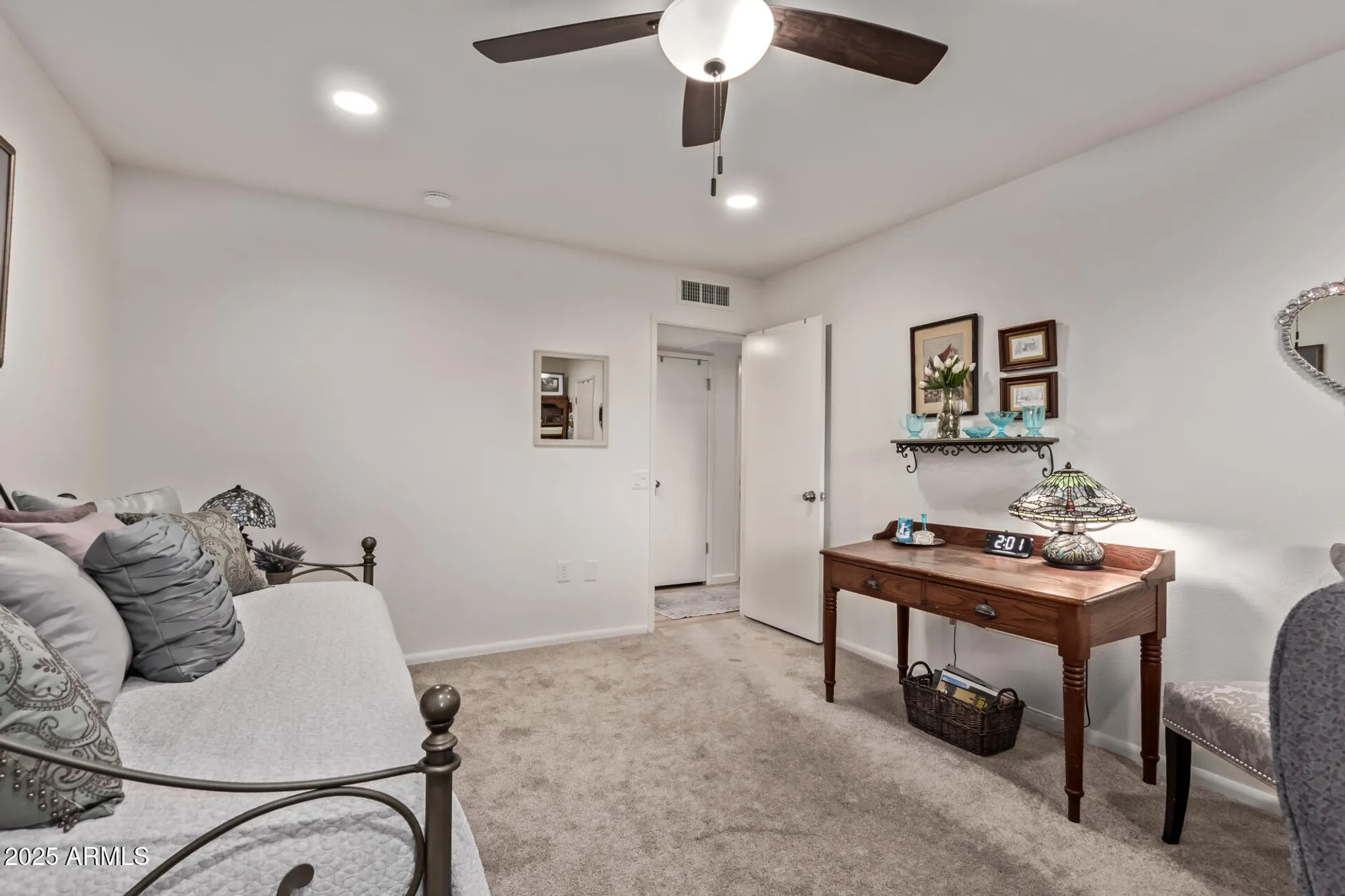 Property Slideshow image 19 of 25 | 9881 w spanish moss ct, Sun City, AZ, 85373