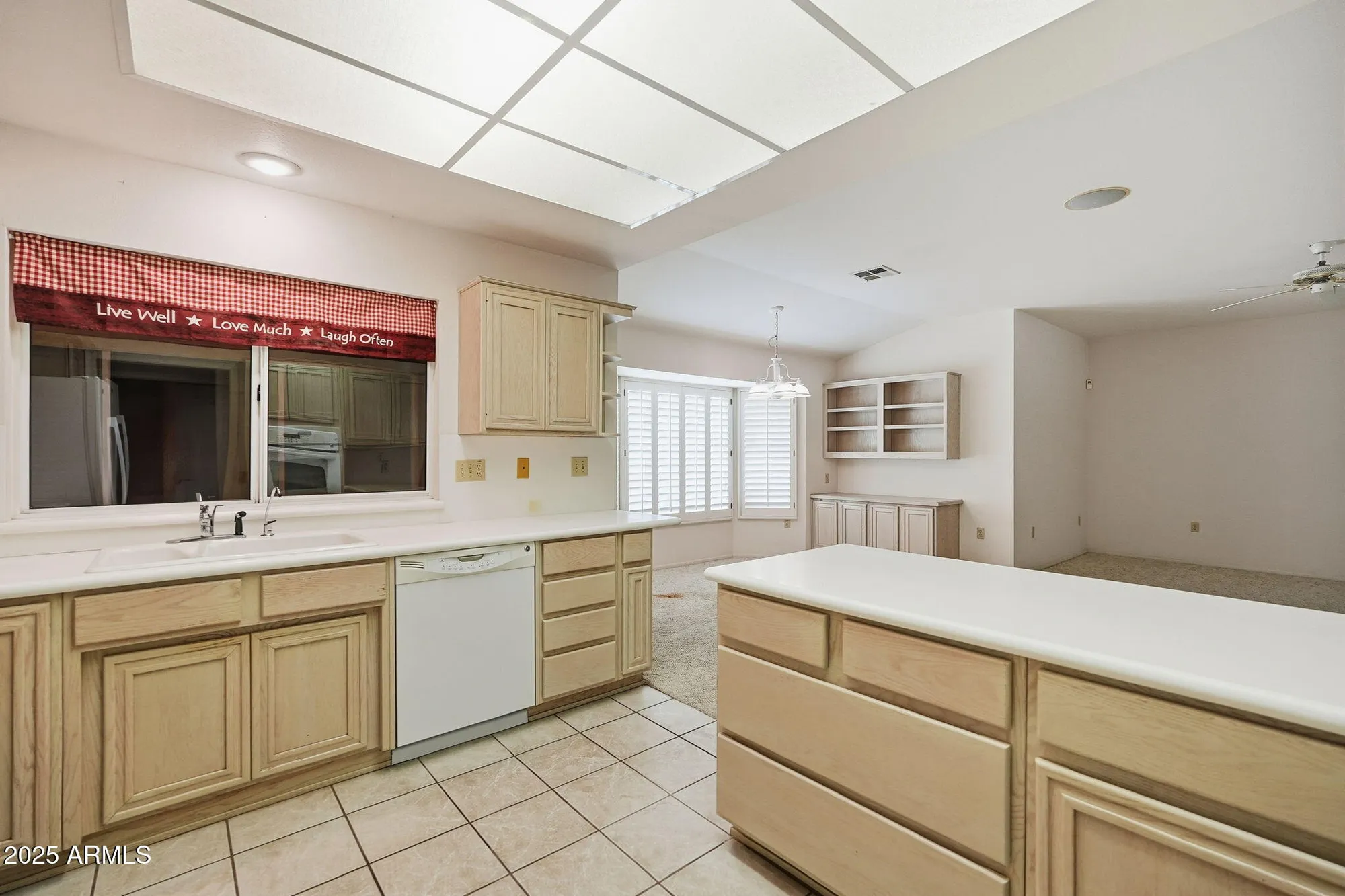 Property Slideshow image 8 of 31 | 19603 n white rock dr, Sun City West, AZ, 85375