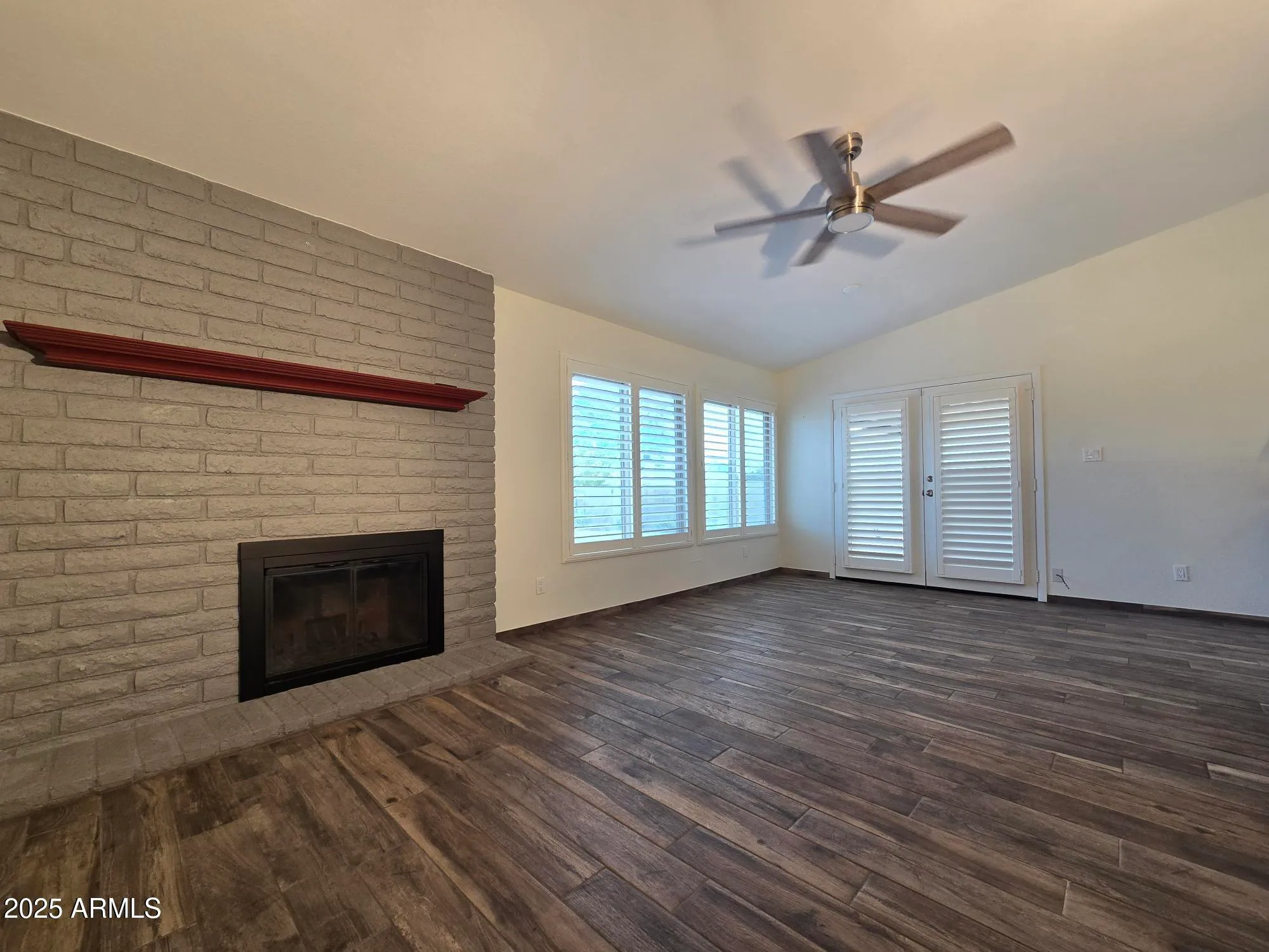 Property Slideshow image 11 of 37 | 11401 s shoshoni dr, Phoenix, AZ, 85044
