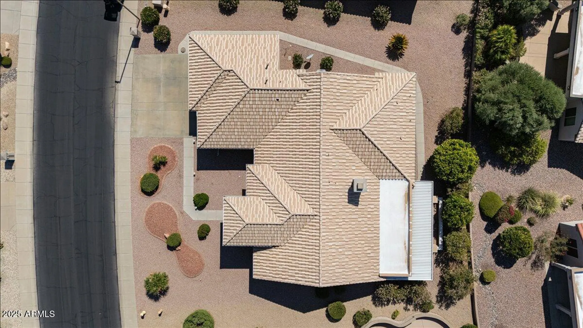 Property Slideshow image 3 of 36 | 15130 w waterford dr, Surprise, AZ, 85374