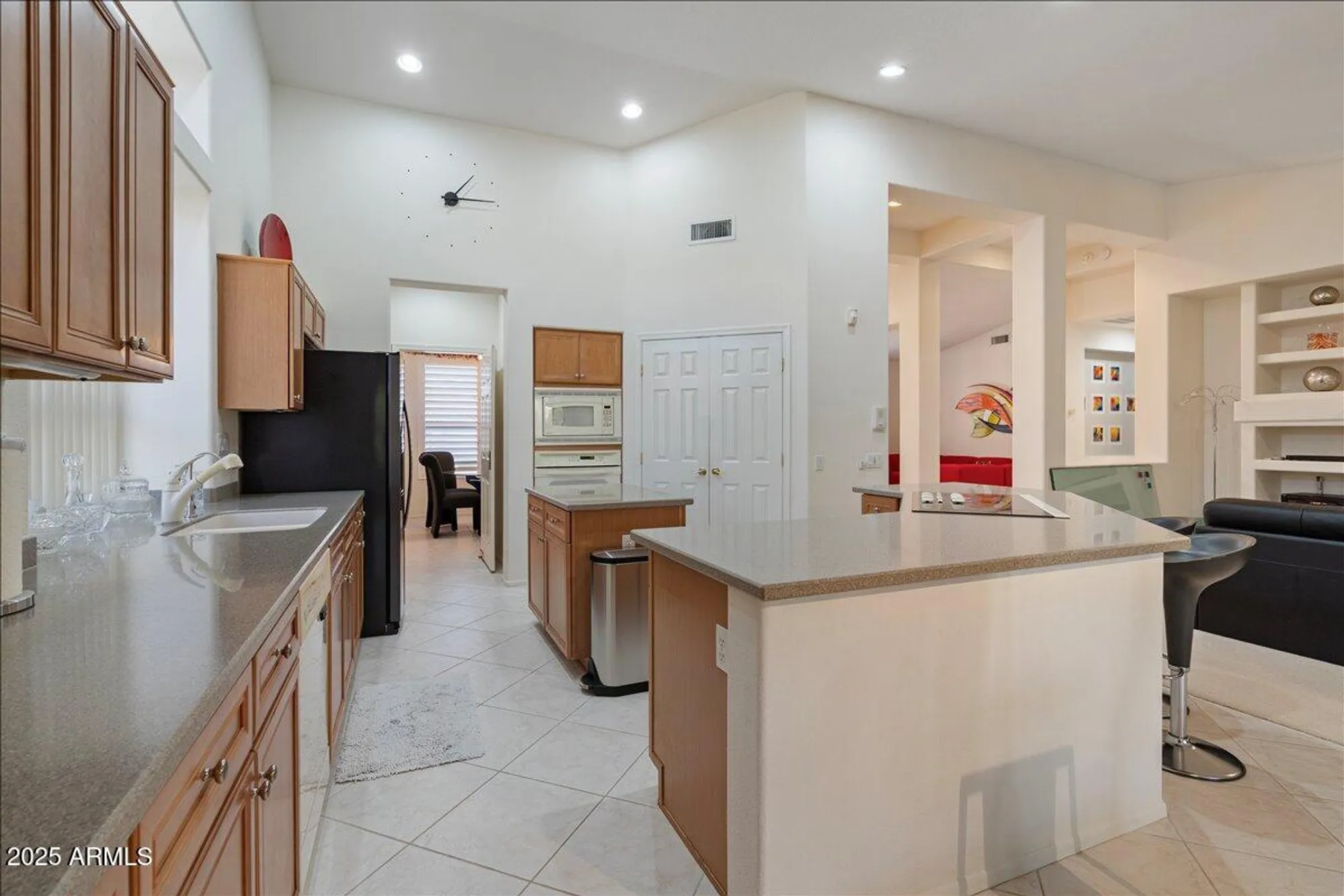 Property Slideshow image 10 of 36 | 15130 w waterford dr, Surprise, AZ, 85374