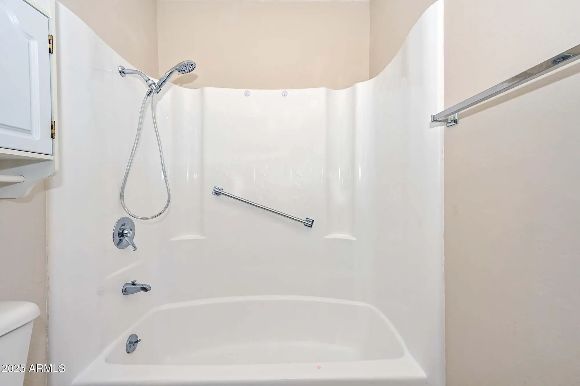 Property Slideshow image 19 of 34 | 10643 w roundelay cir, Sun City, AZ, 85351